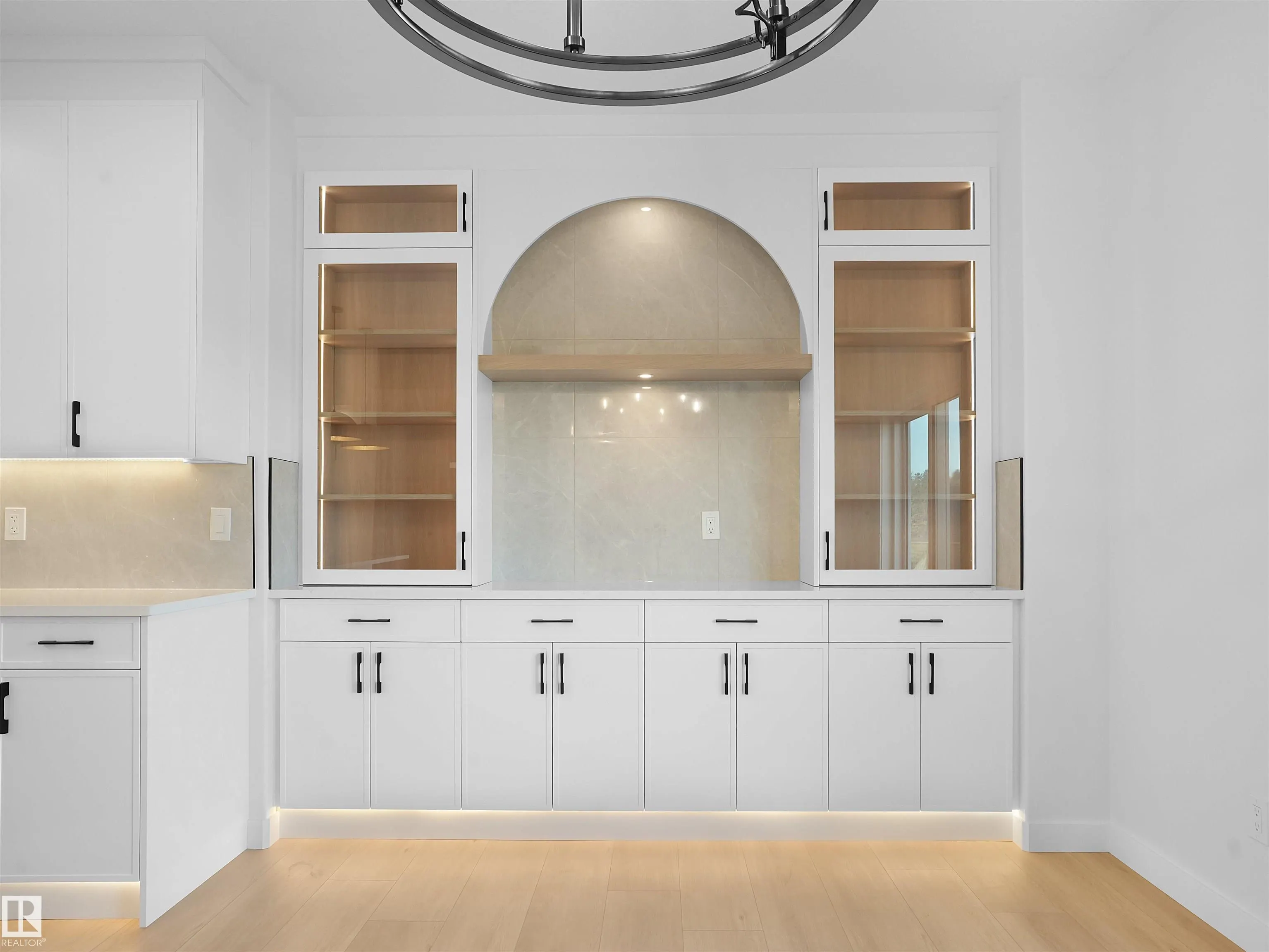 955 Elderberry Landing