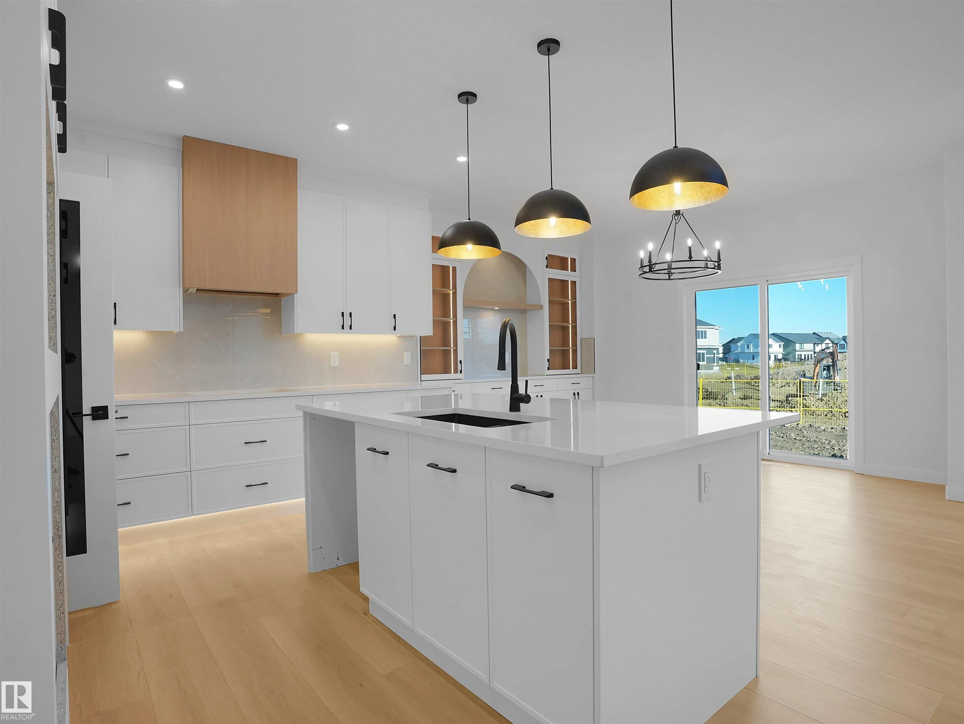 955 Elderberry Landing