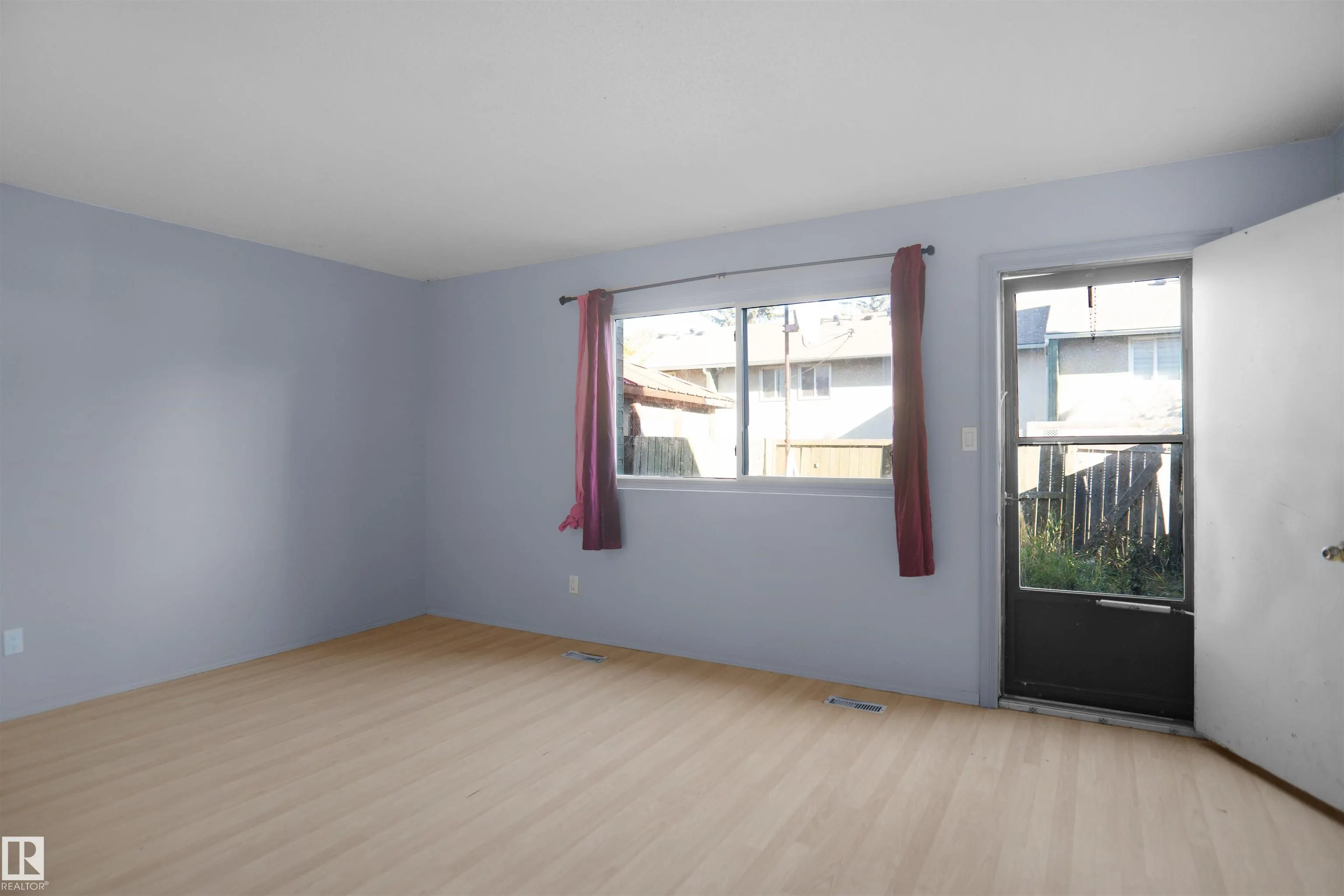 887 ABBOTTSFIELD Road