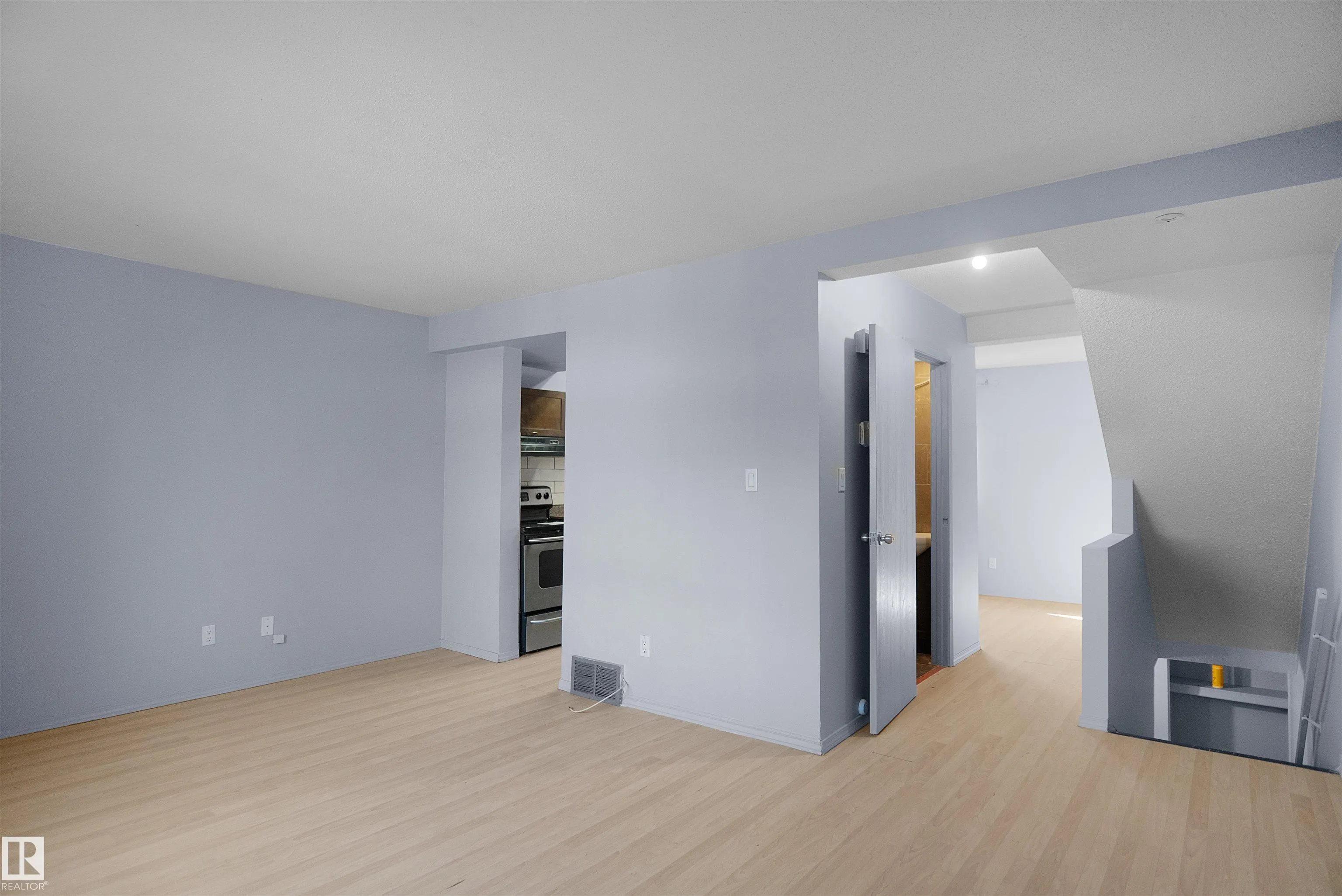 887 ABBOTTSFIELD Road