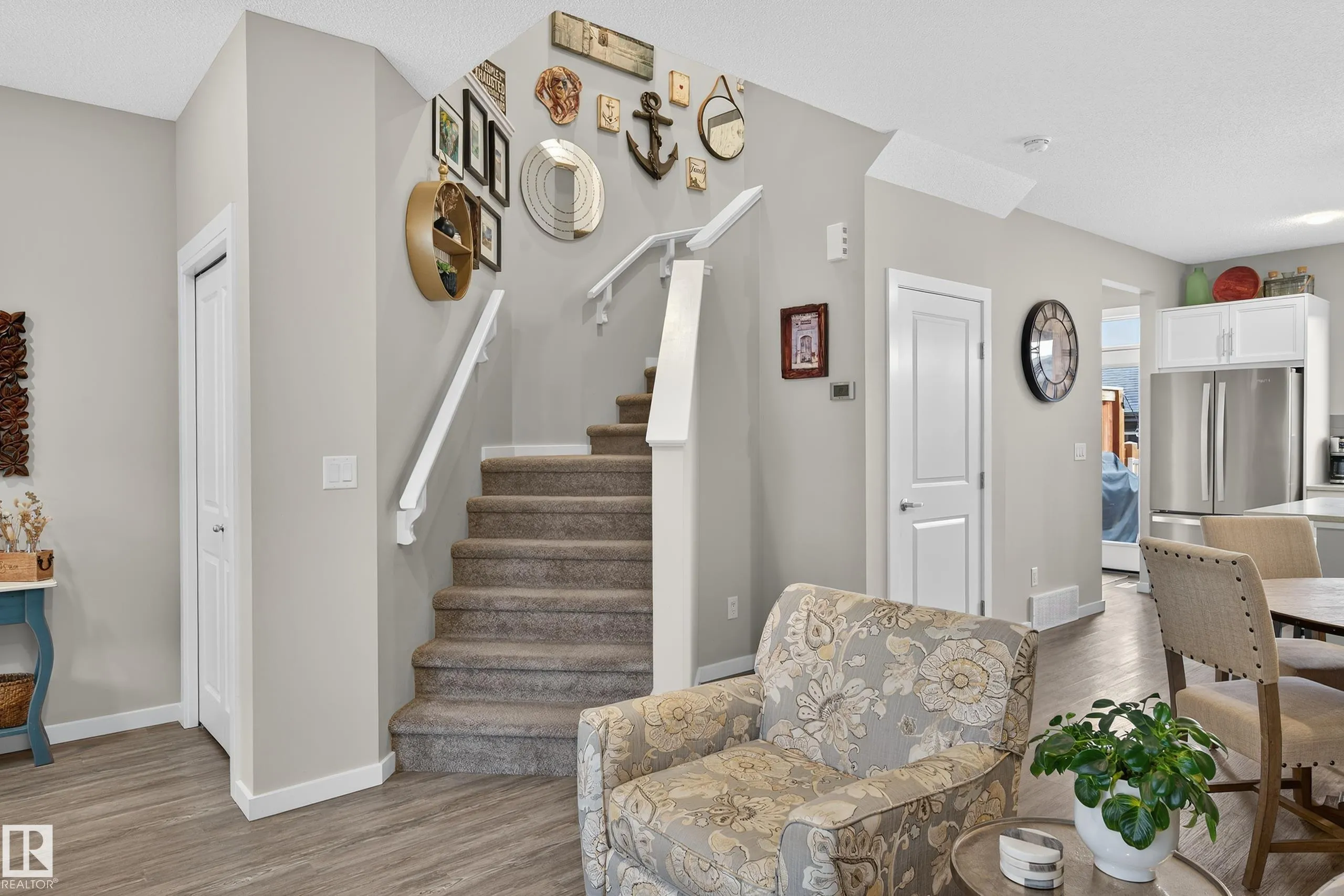 1184 ROSENTHAL Boulevard