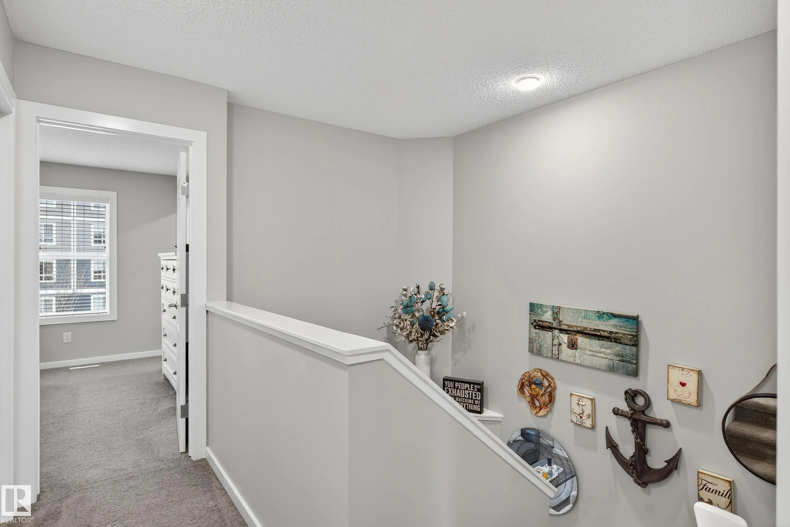 1184 ROSENTHAL Boulevard