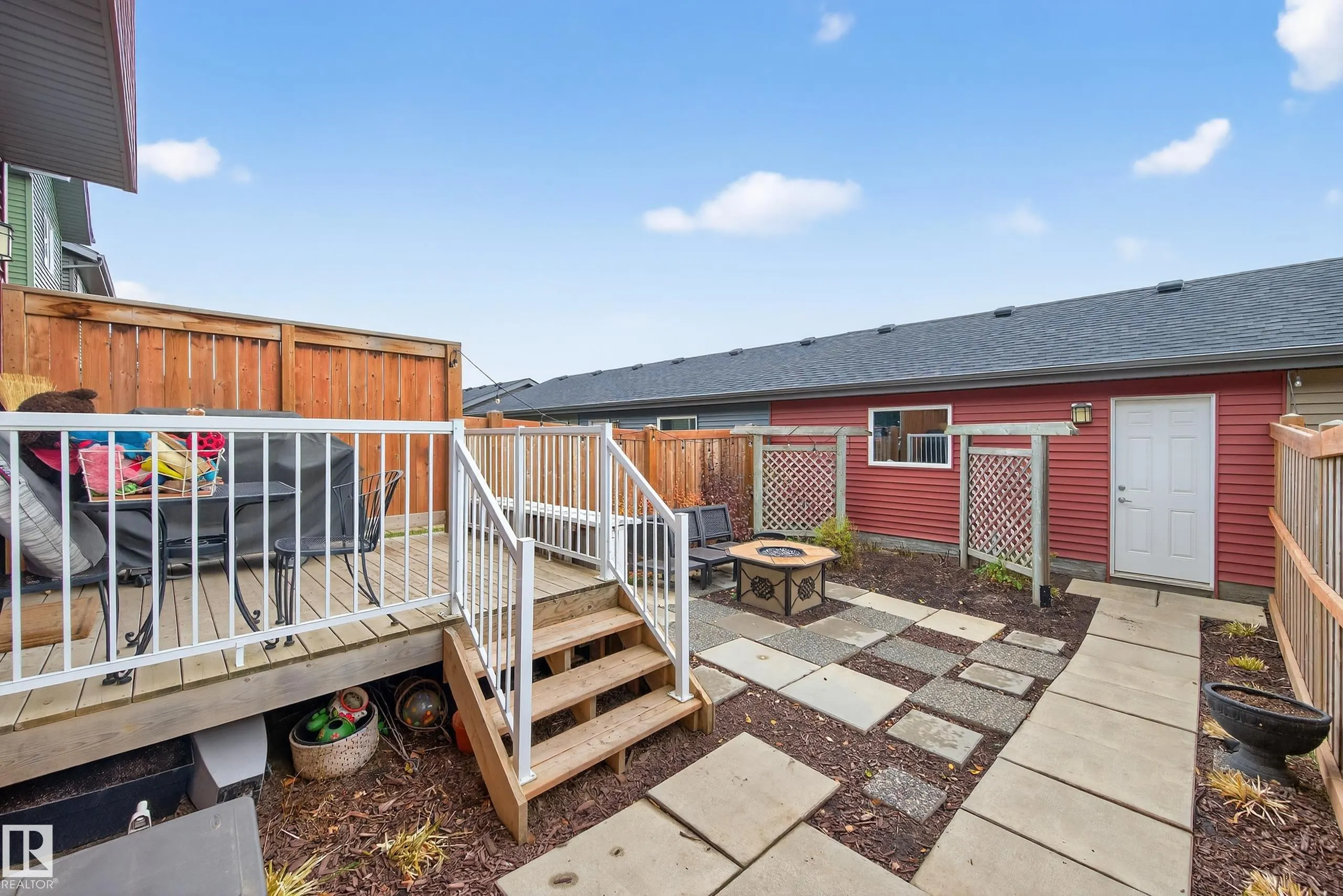 1184 ROSENTHAL Boulevard