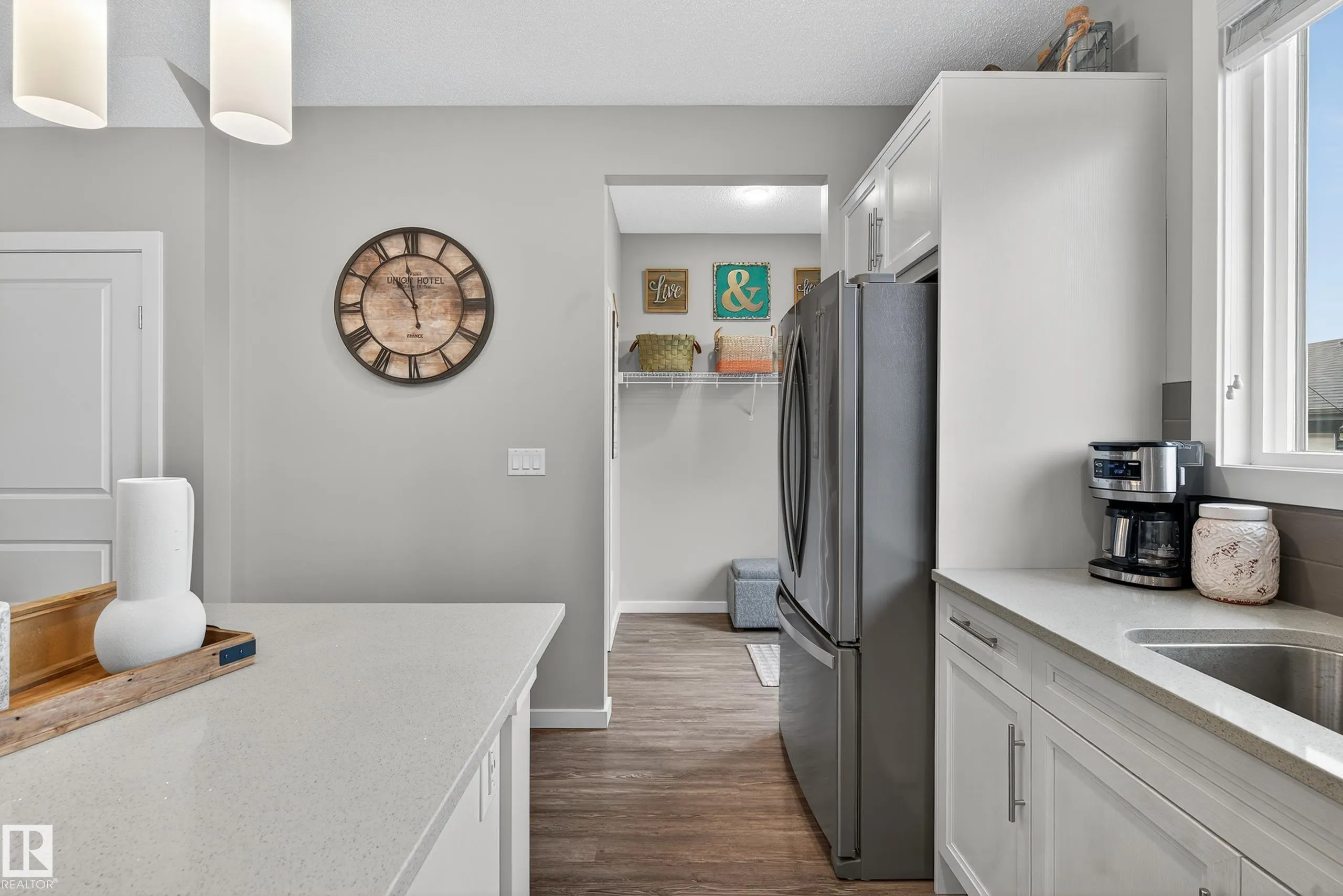 1184 ROSENTHAL Boulevard