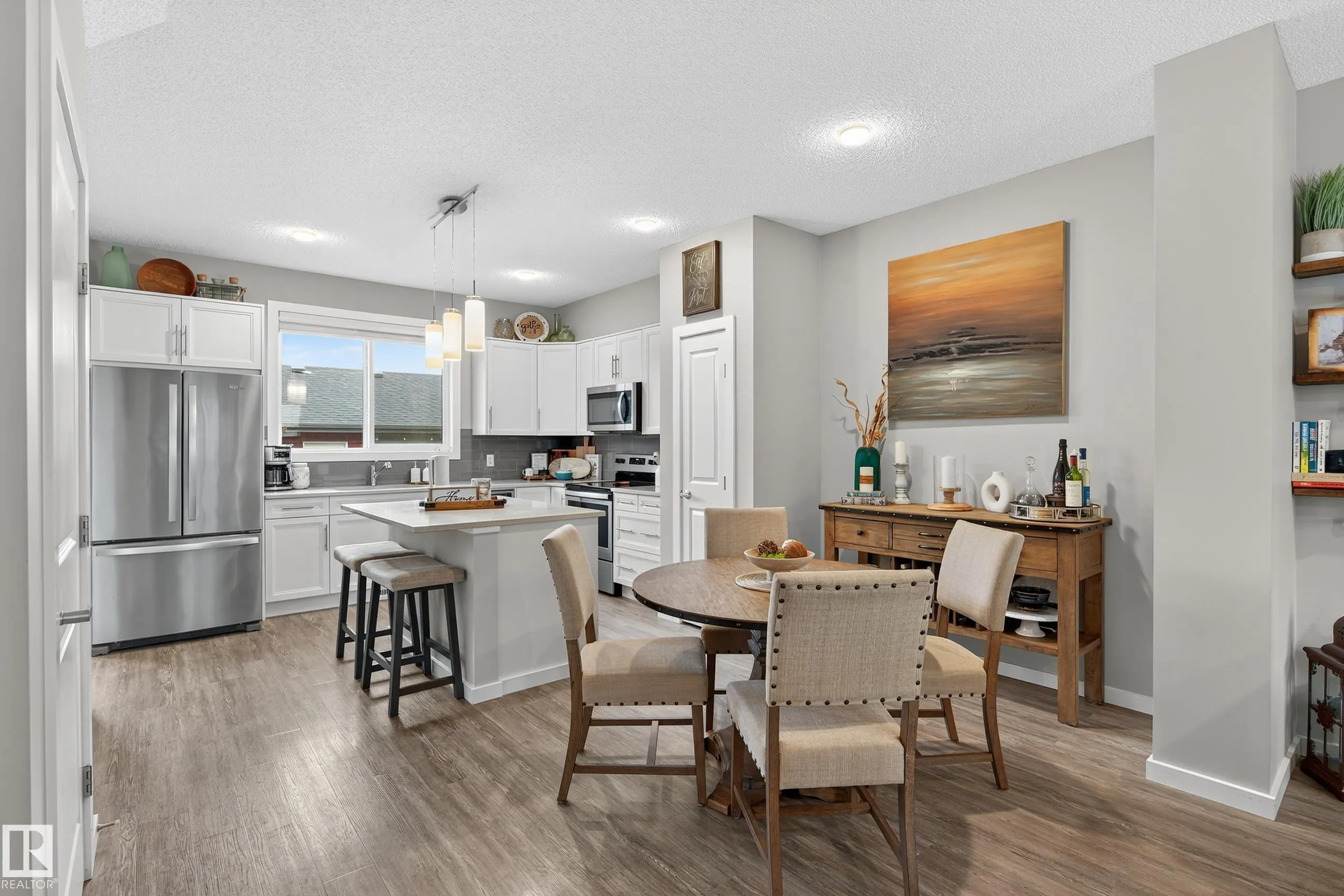 1184 ROSENTHAL Boulevard