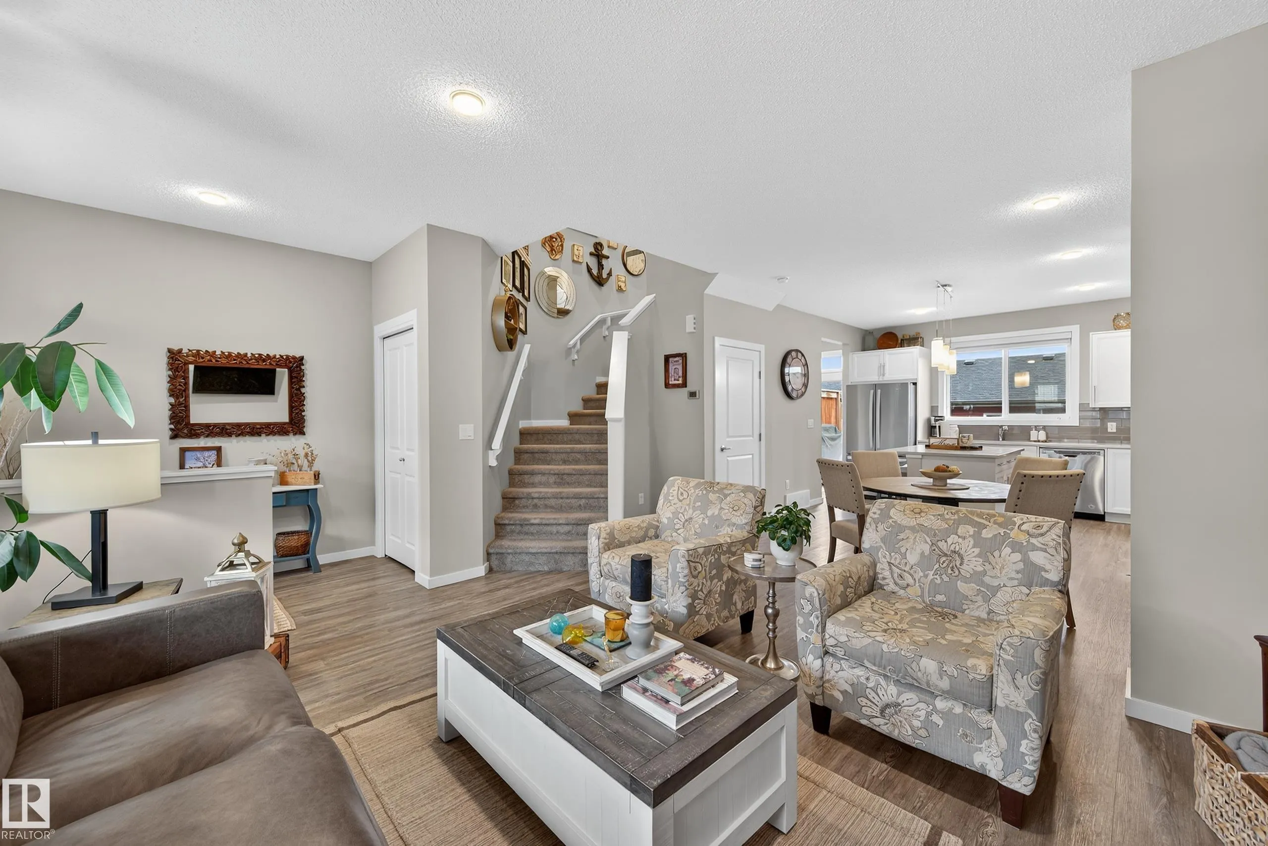 1184 ROSENTHAL Boulevard