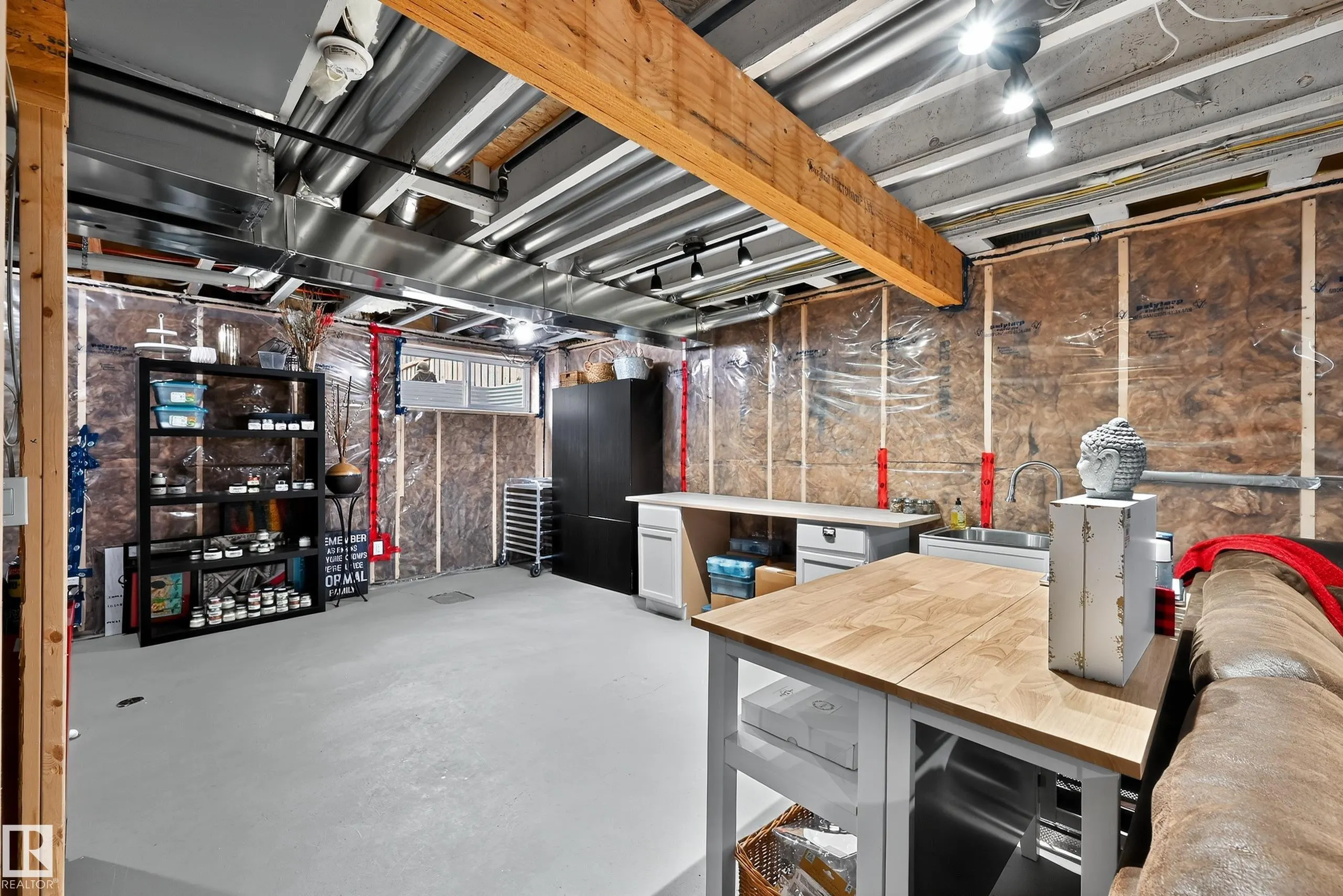 1184 ROSENTHAL Boulevard