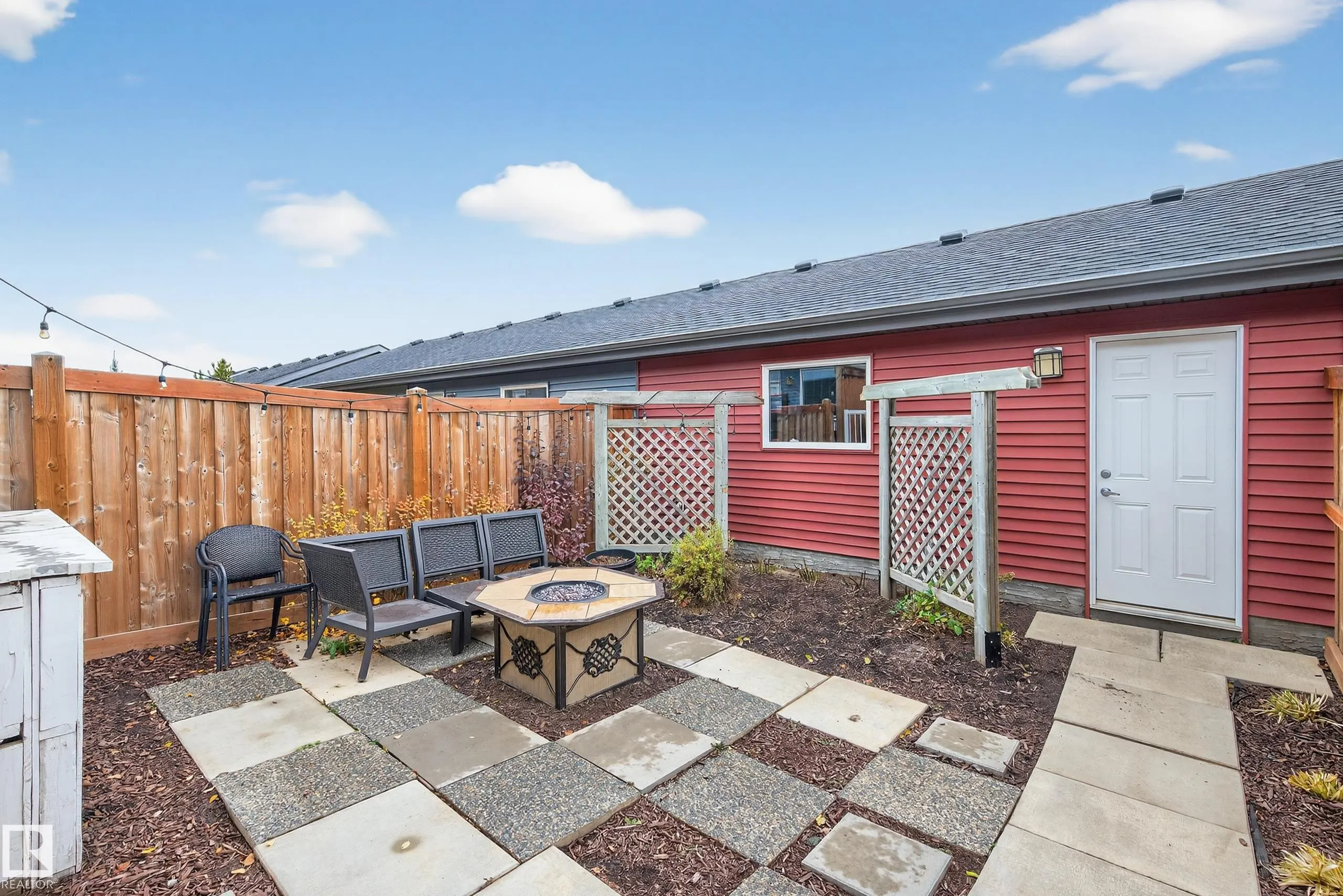 1184 ROSENTHAL Boulevard