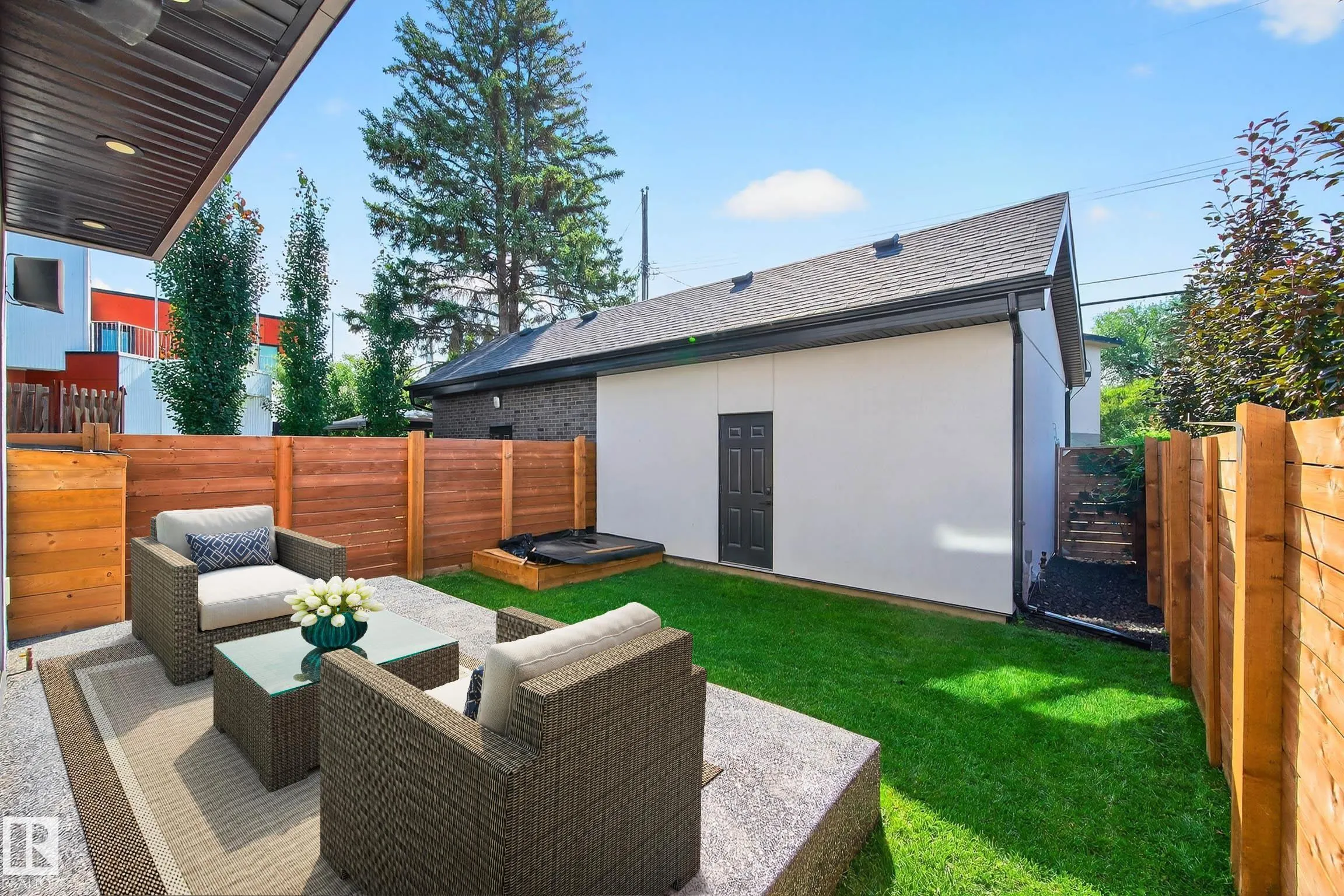 8805 STRATHEARN Drive