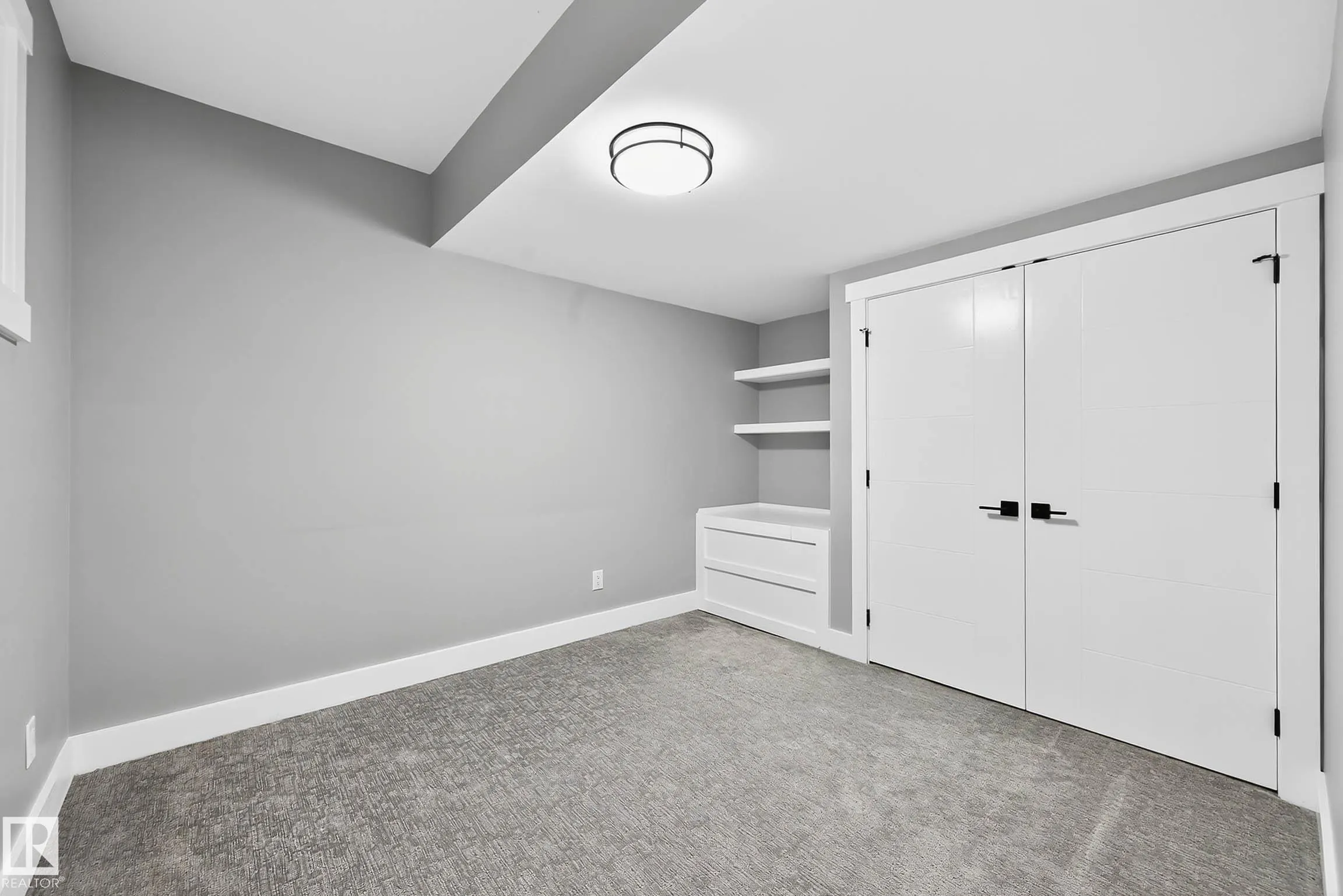 8805 STRATHEARN Drive