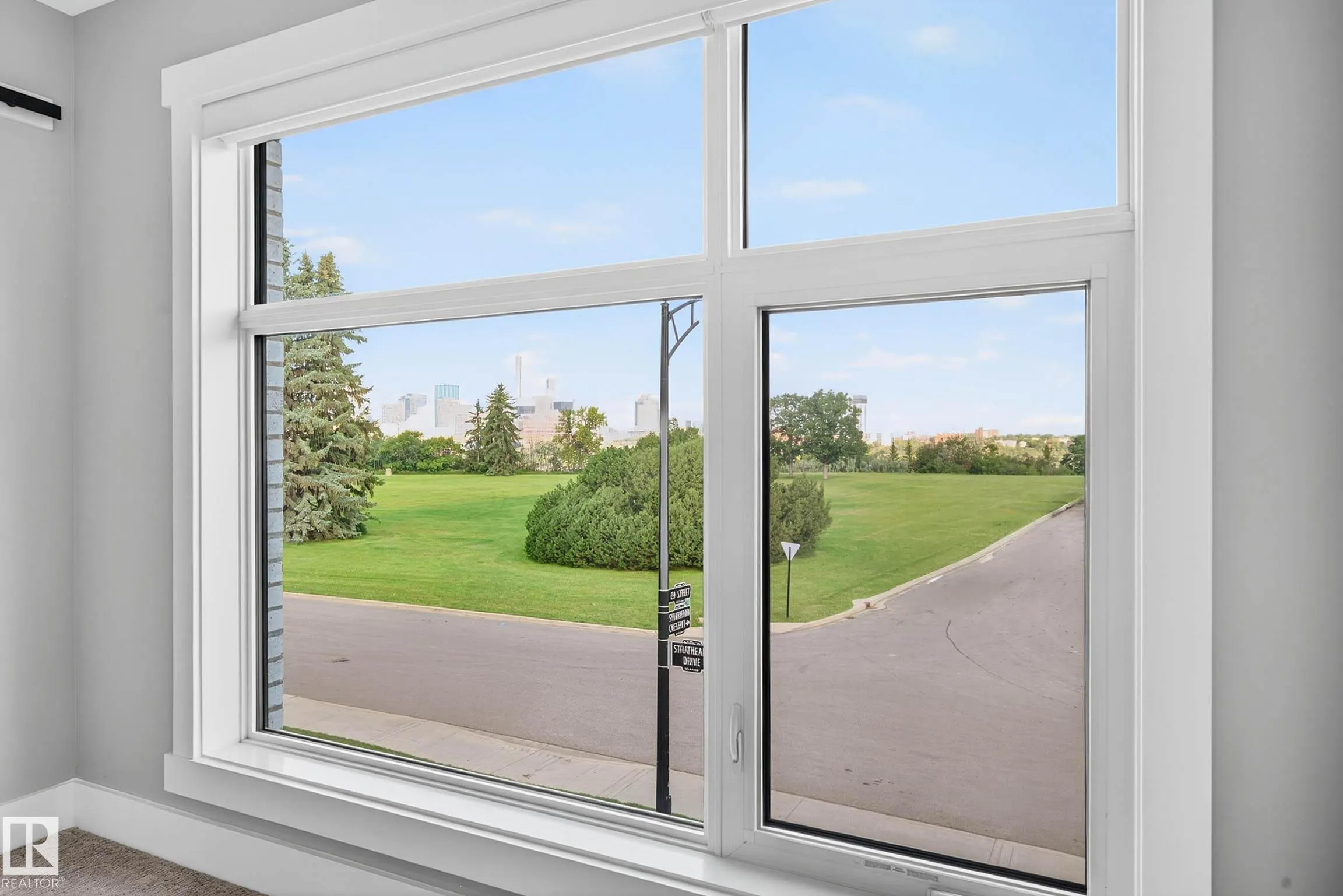 8805 STRATHEARN Drive