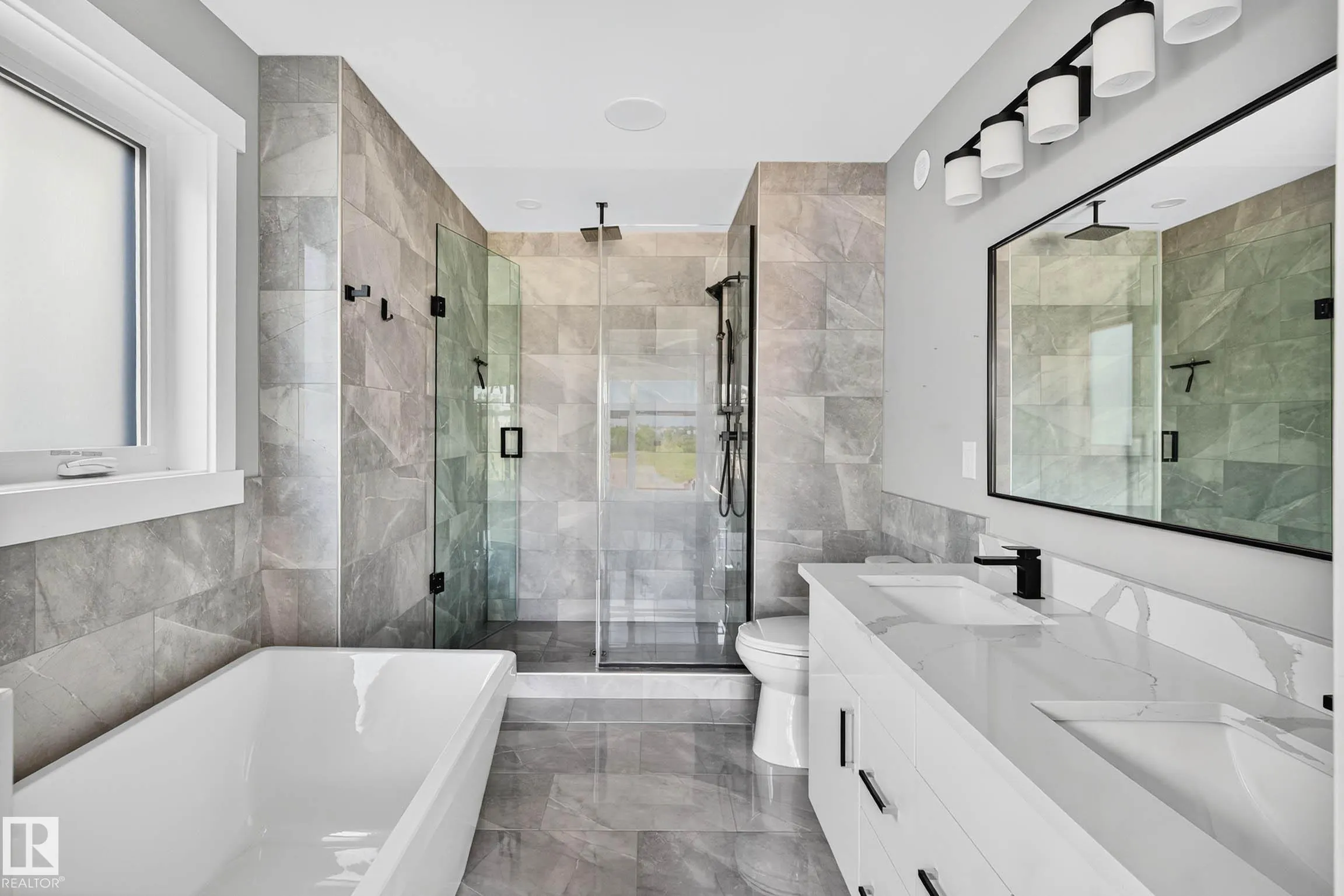 8805 STRATHEARN Drive