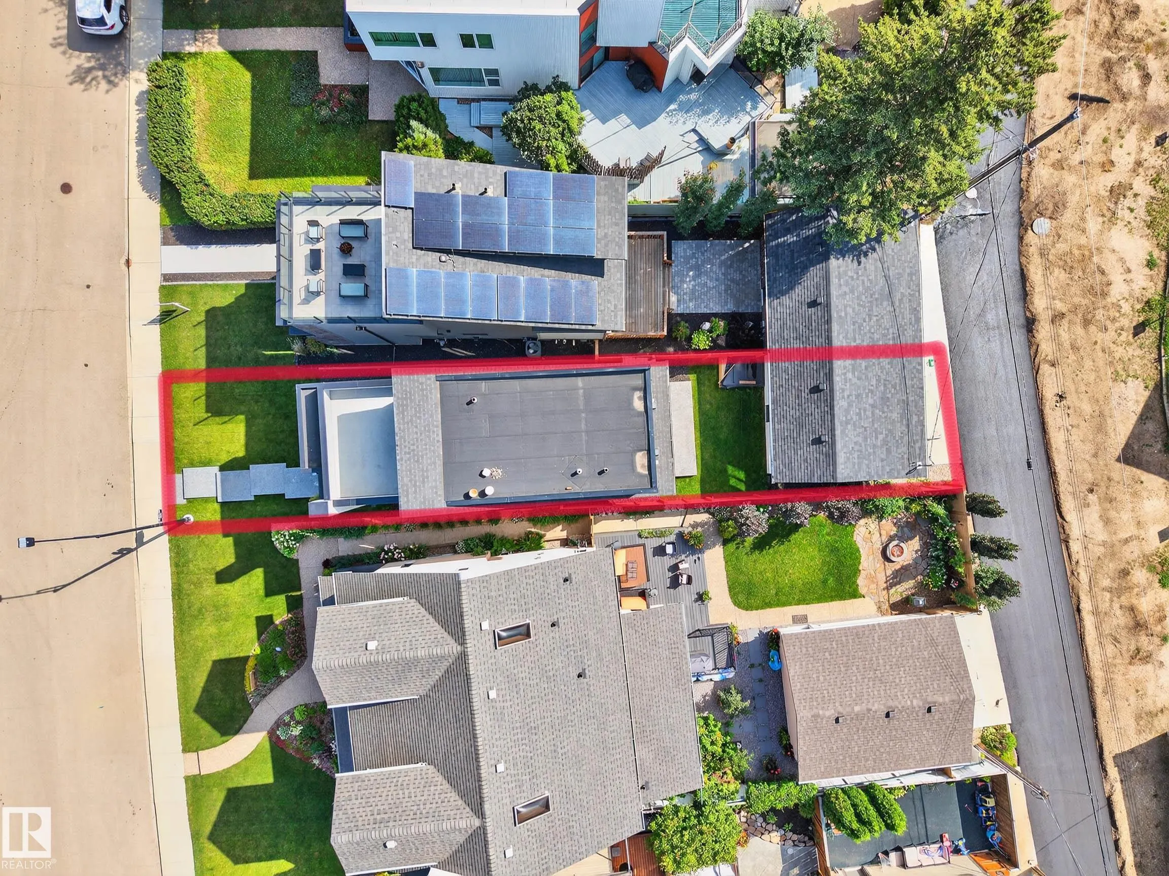 8805 STRATHEARN Drive