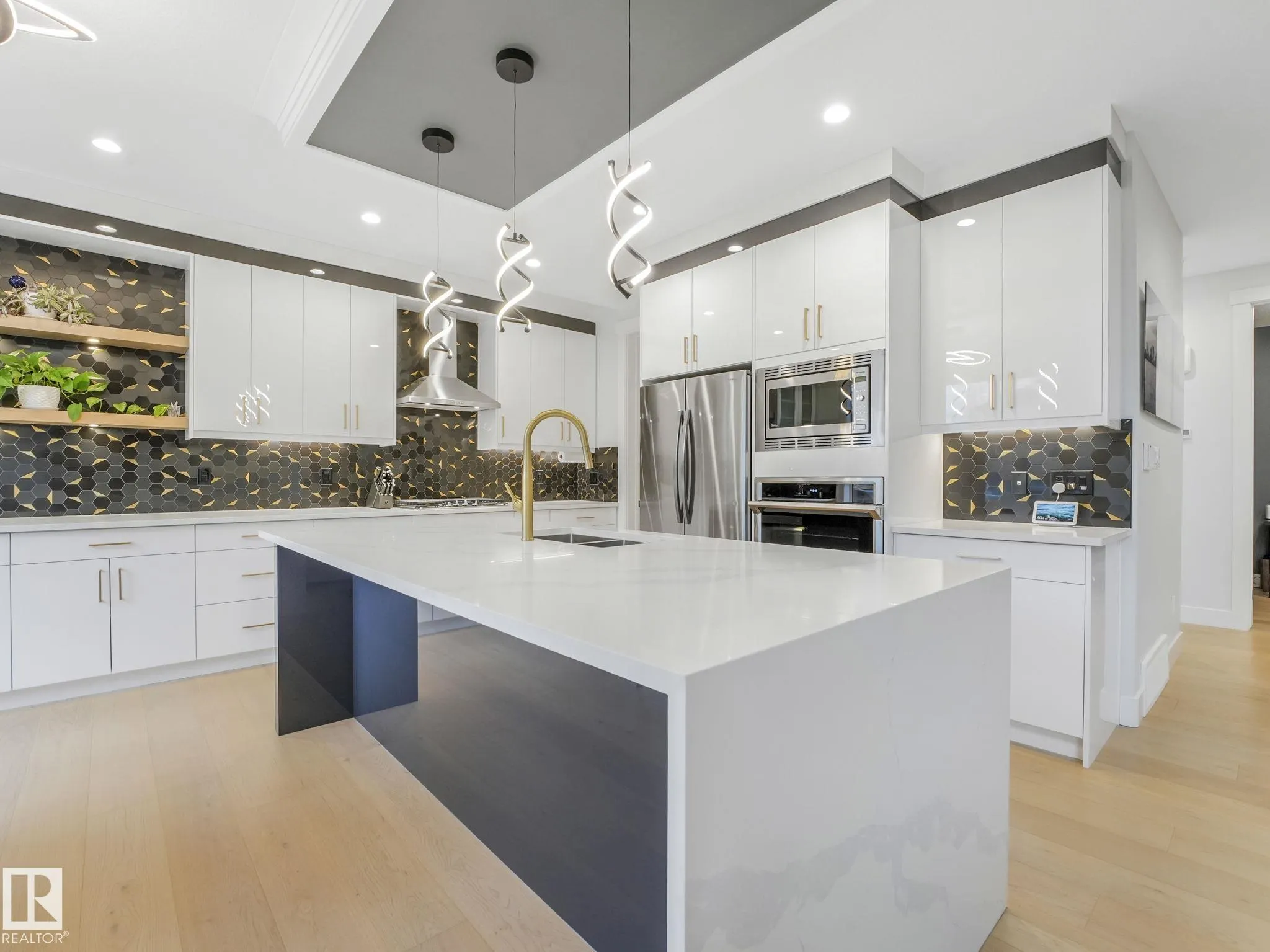 53 AUTUMNWOOD Crescent