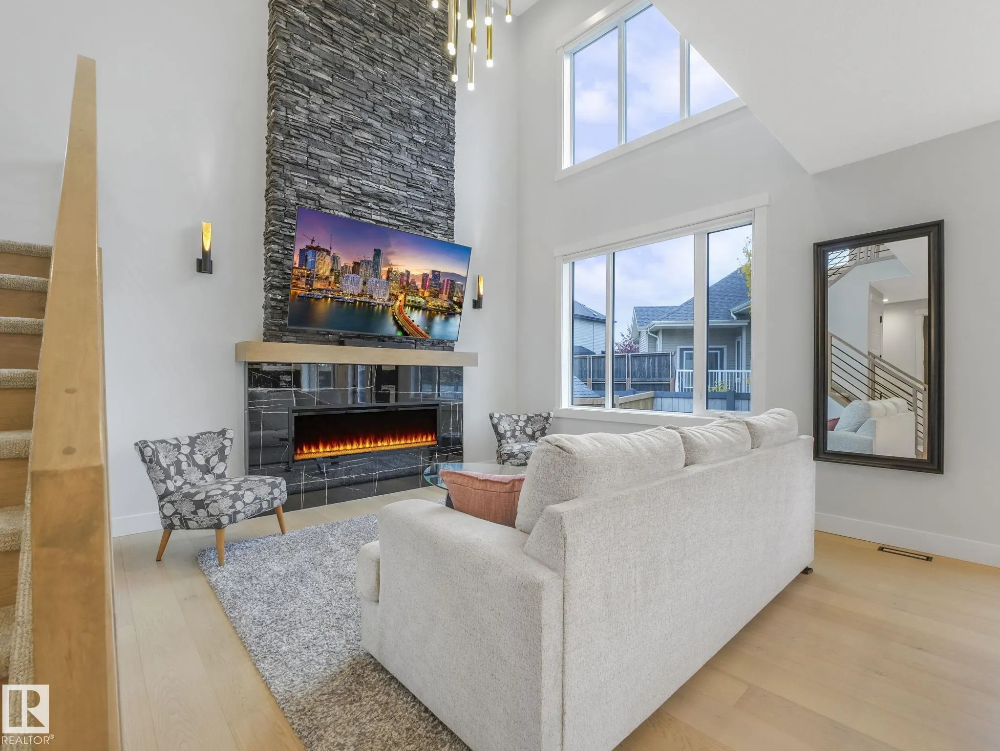 53 AUTUMNWOOD Crescent