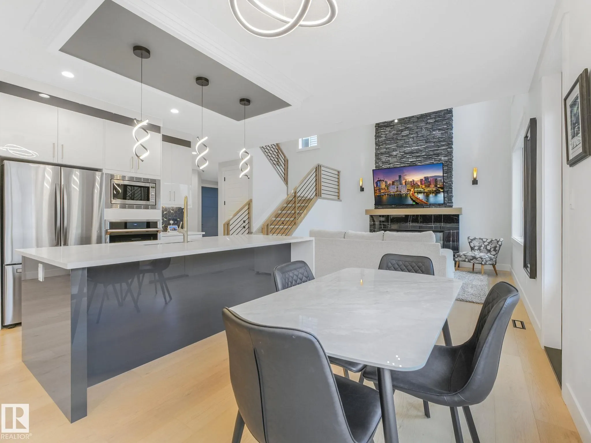 53 AUTUMNWOOD Crescent