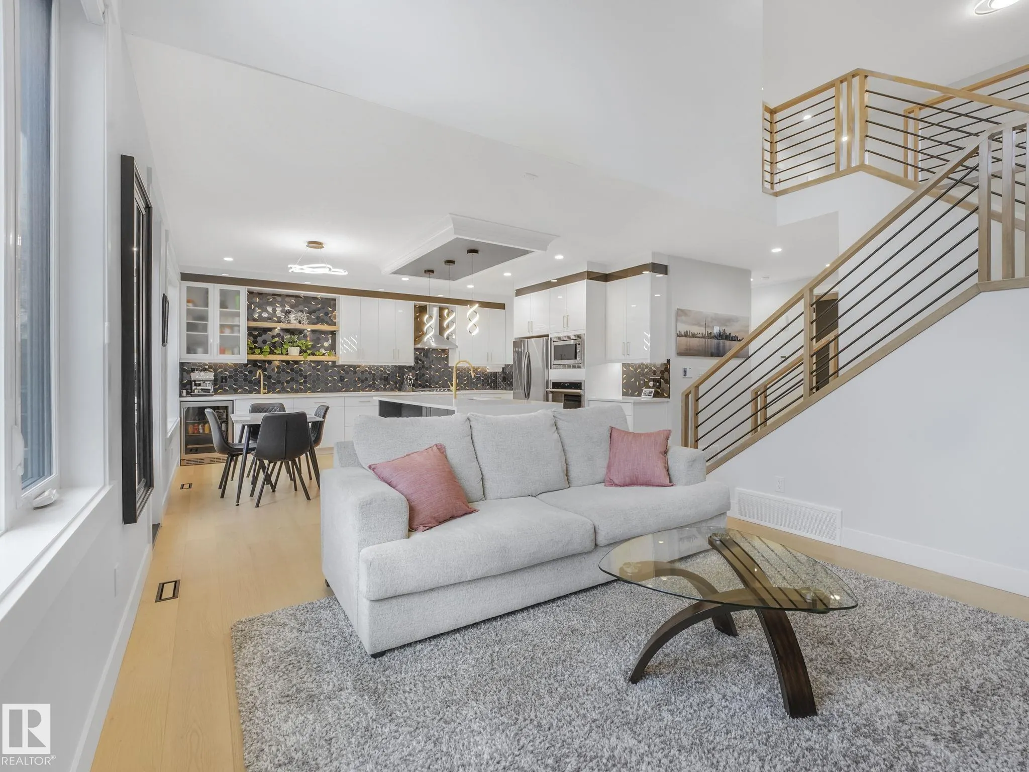 53 AUTUMNWOOD Crescent