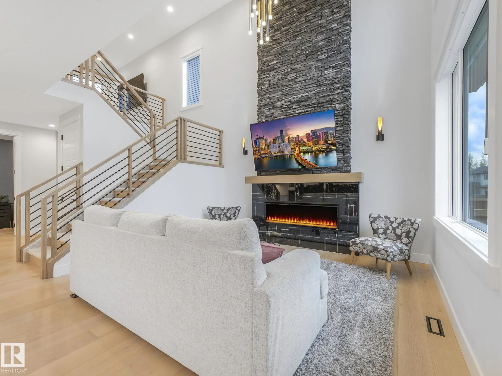 53 AUTUMNWOOD Crescent