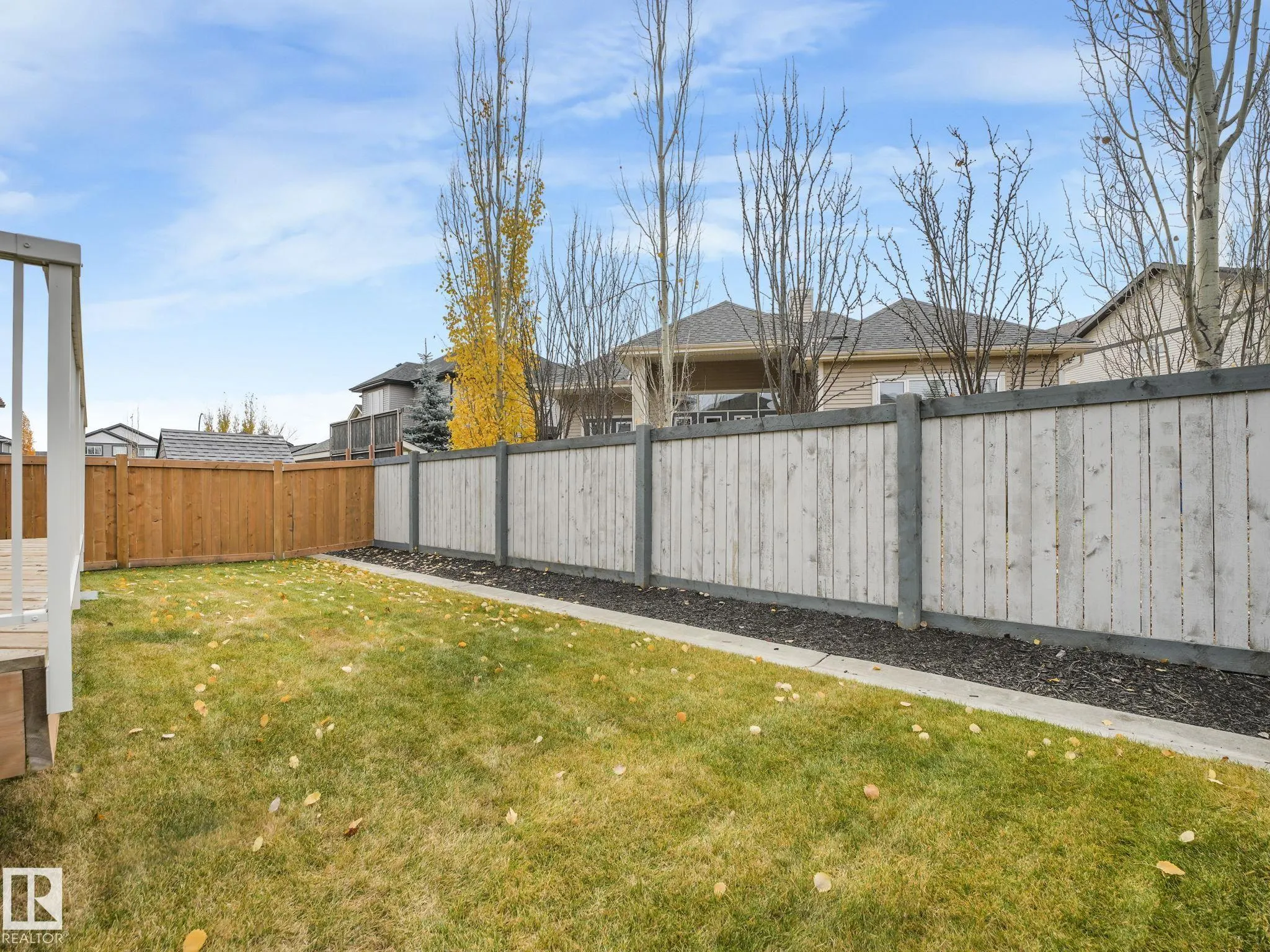 53 AUTUMNWOOD Crescent