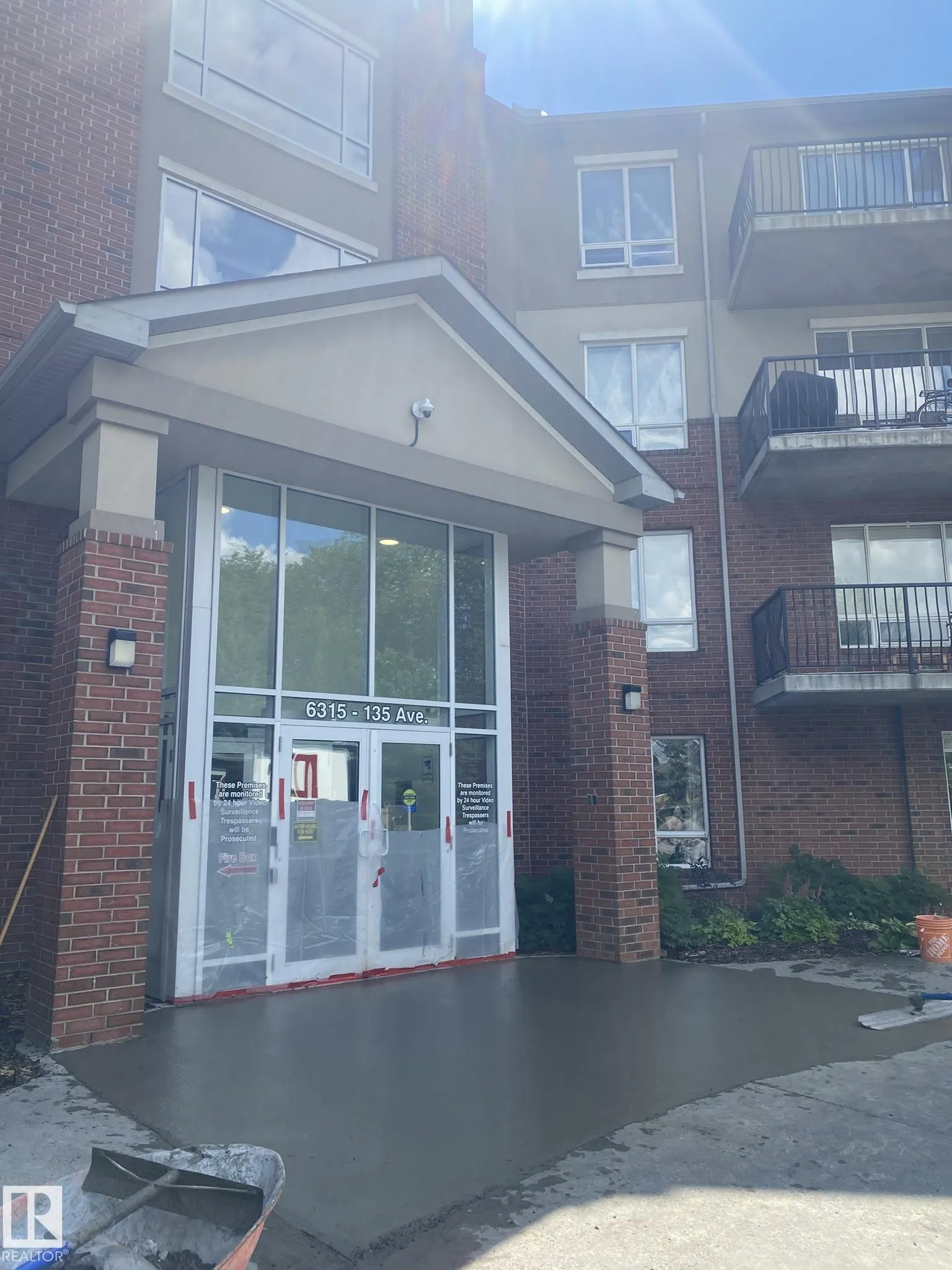 6315 135 Avenue