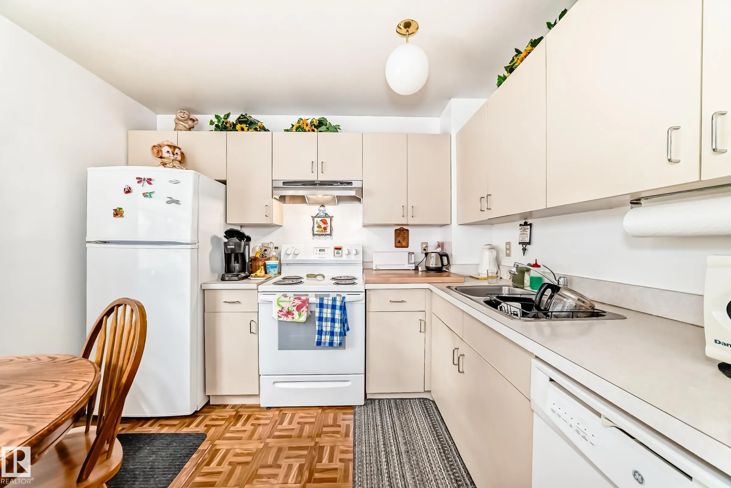 2030 BRENTWOOD Boulevard