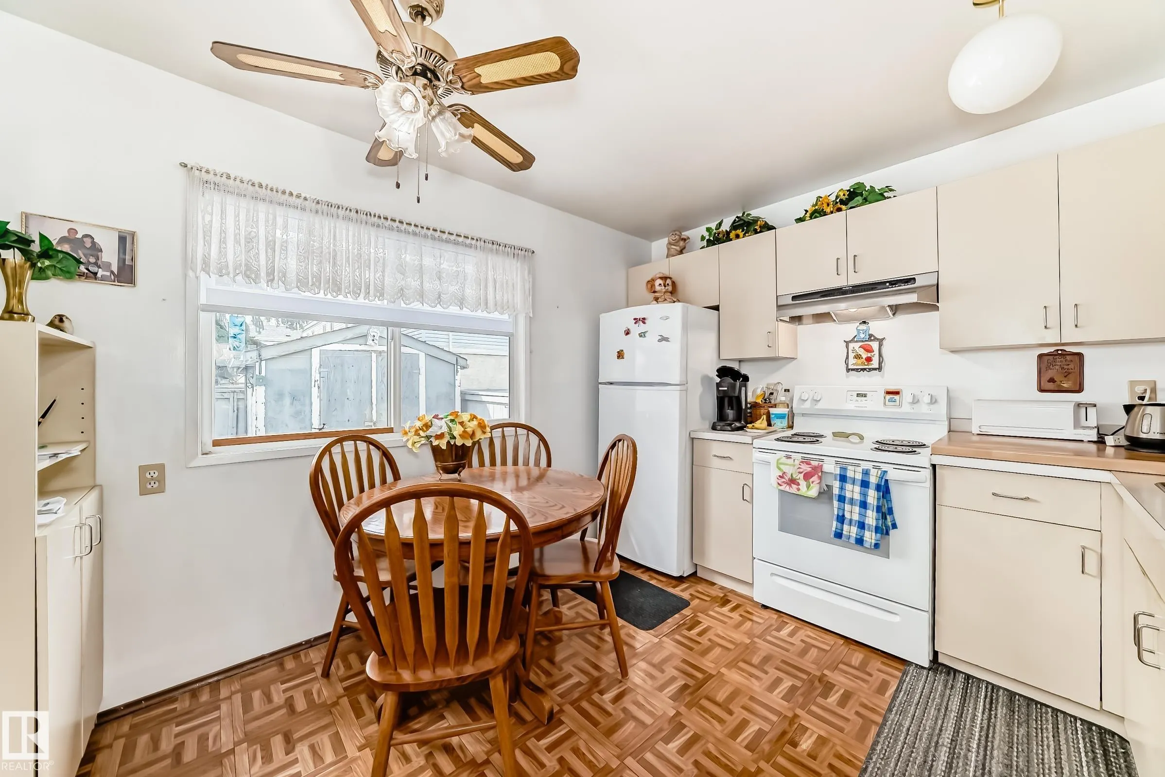 2030 BRENTWOOD Boulevard