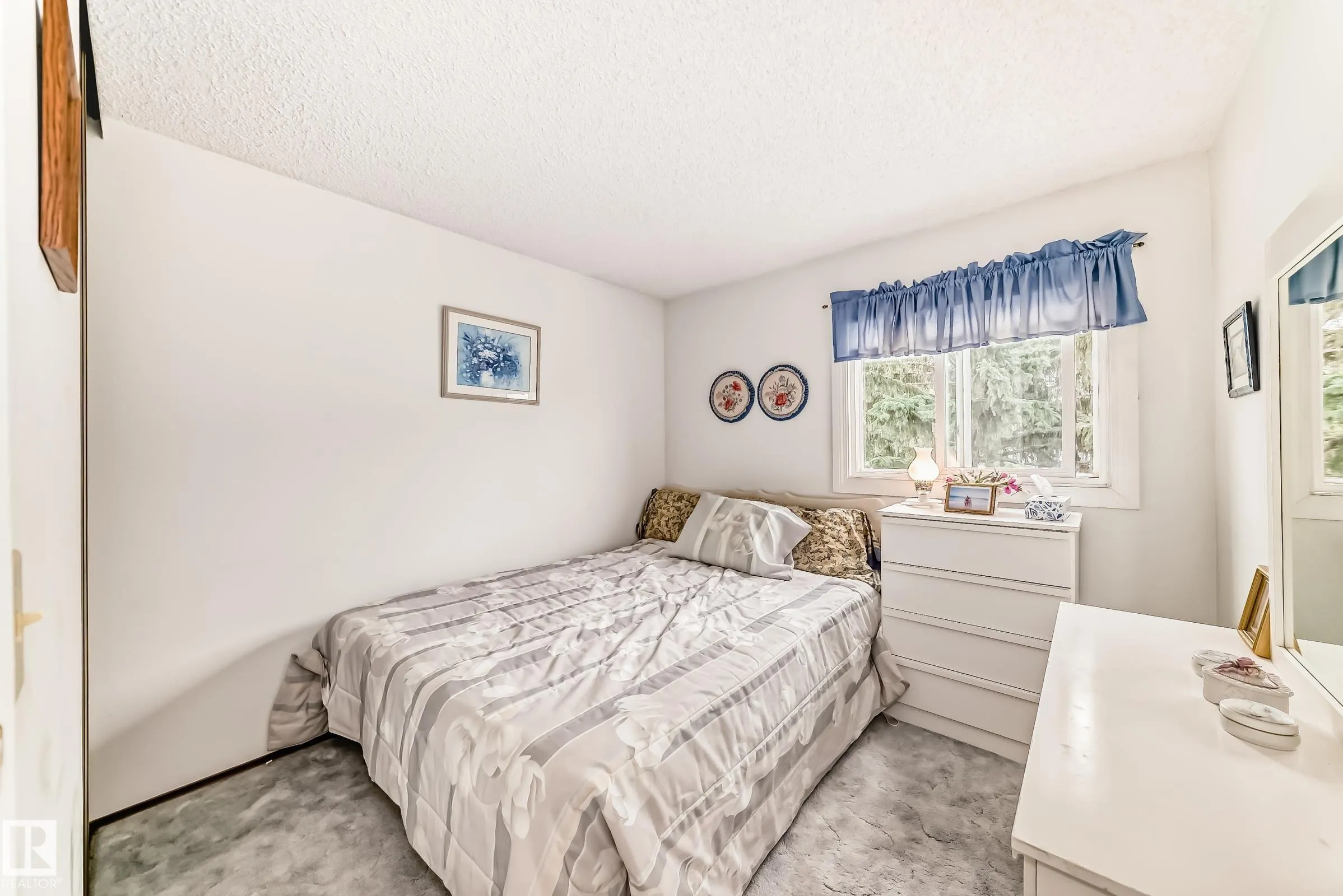 2030 BRENTWOOD Boulevard