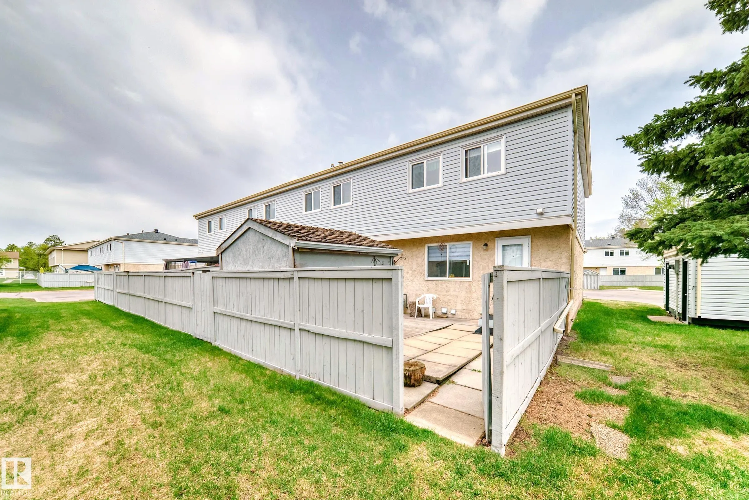 2030 BRENTWOOD Boulevard