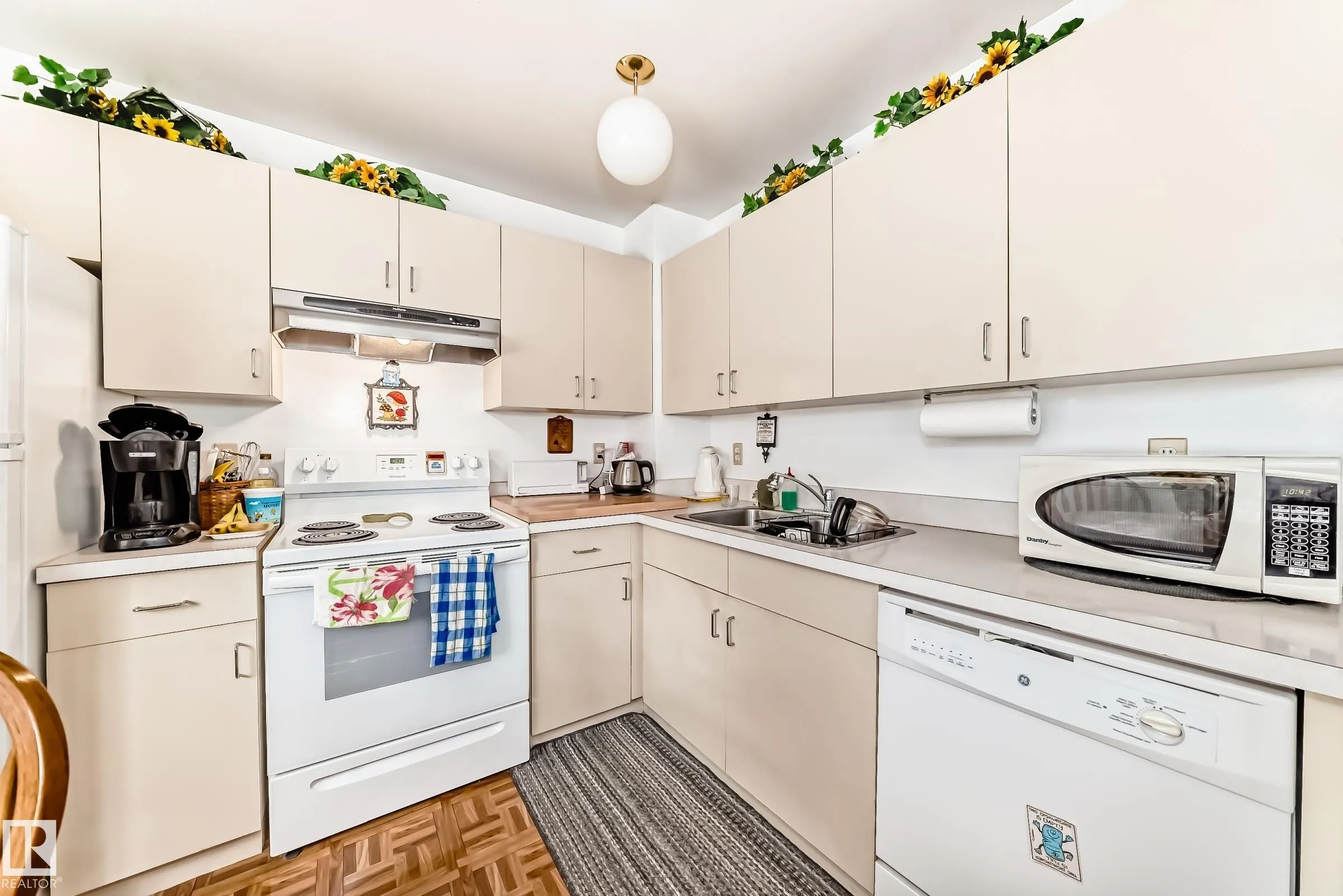 2030 BRENTWOOD Boulevard