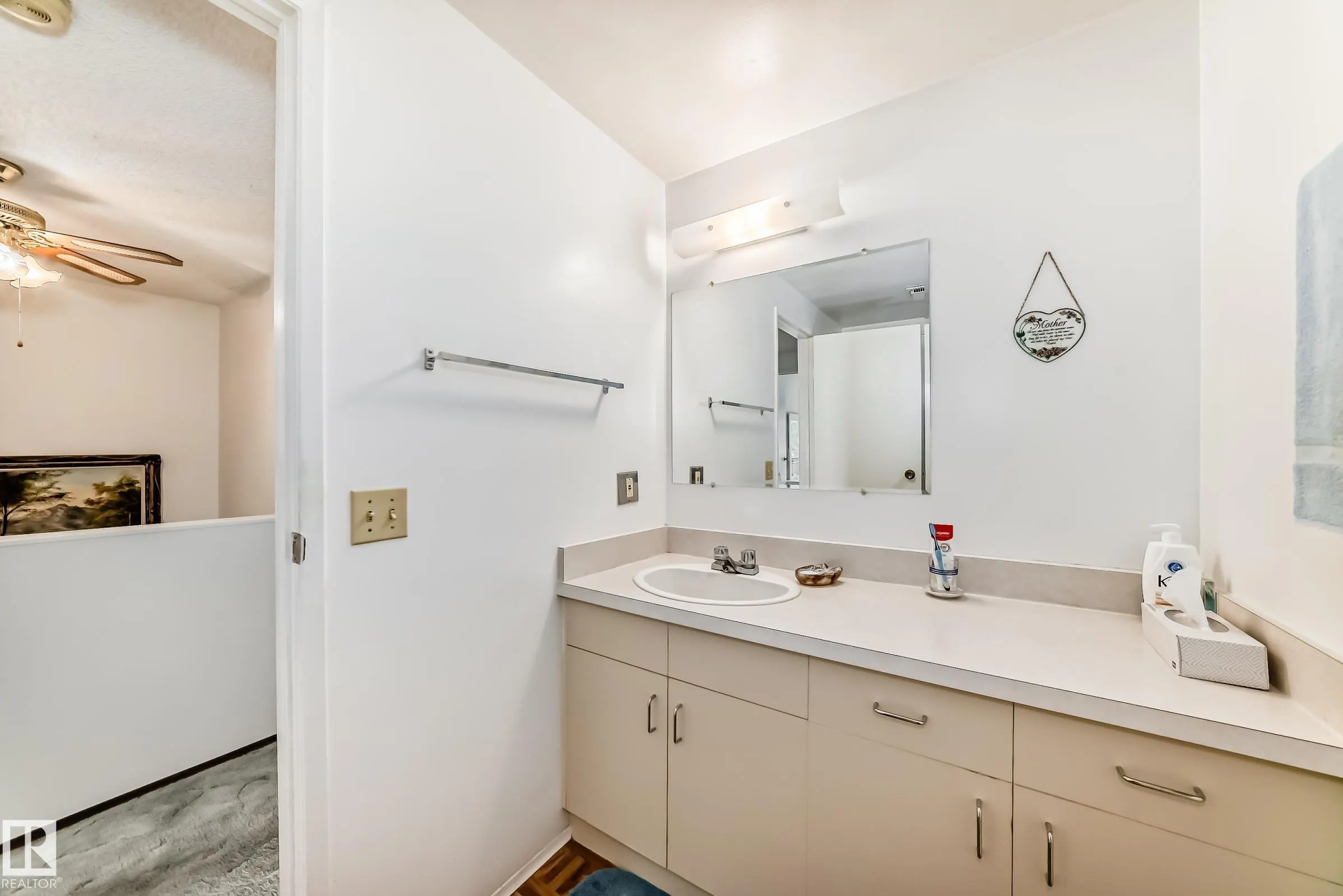 2030 BRENTWOOD Boulevard