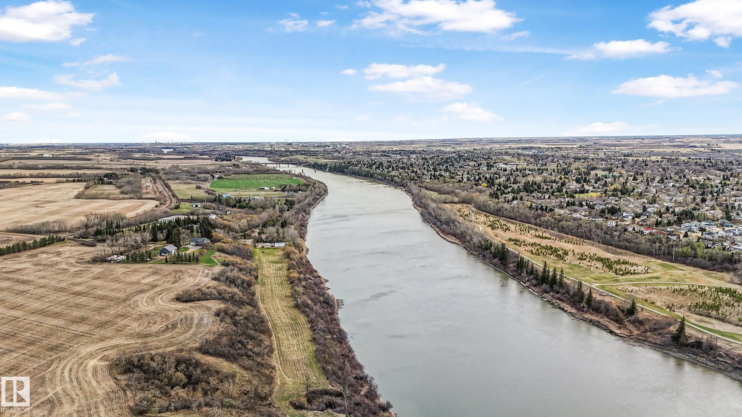 Old Fort Trail Lamoureux Drive