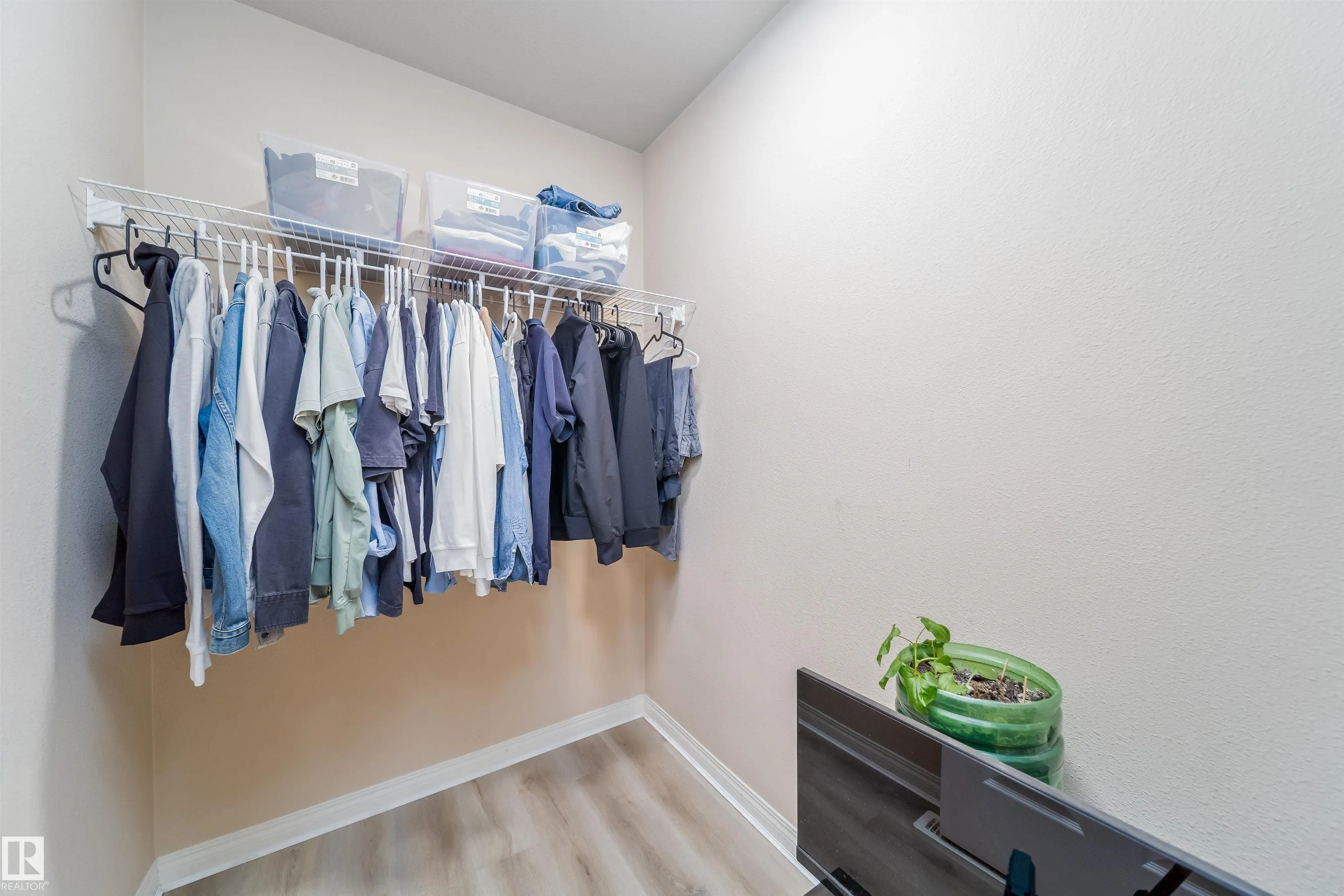 130 Hyndman Crescent