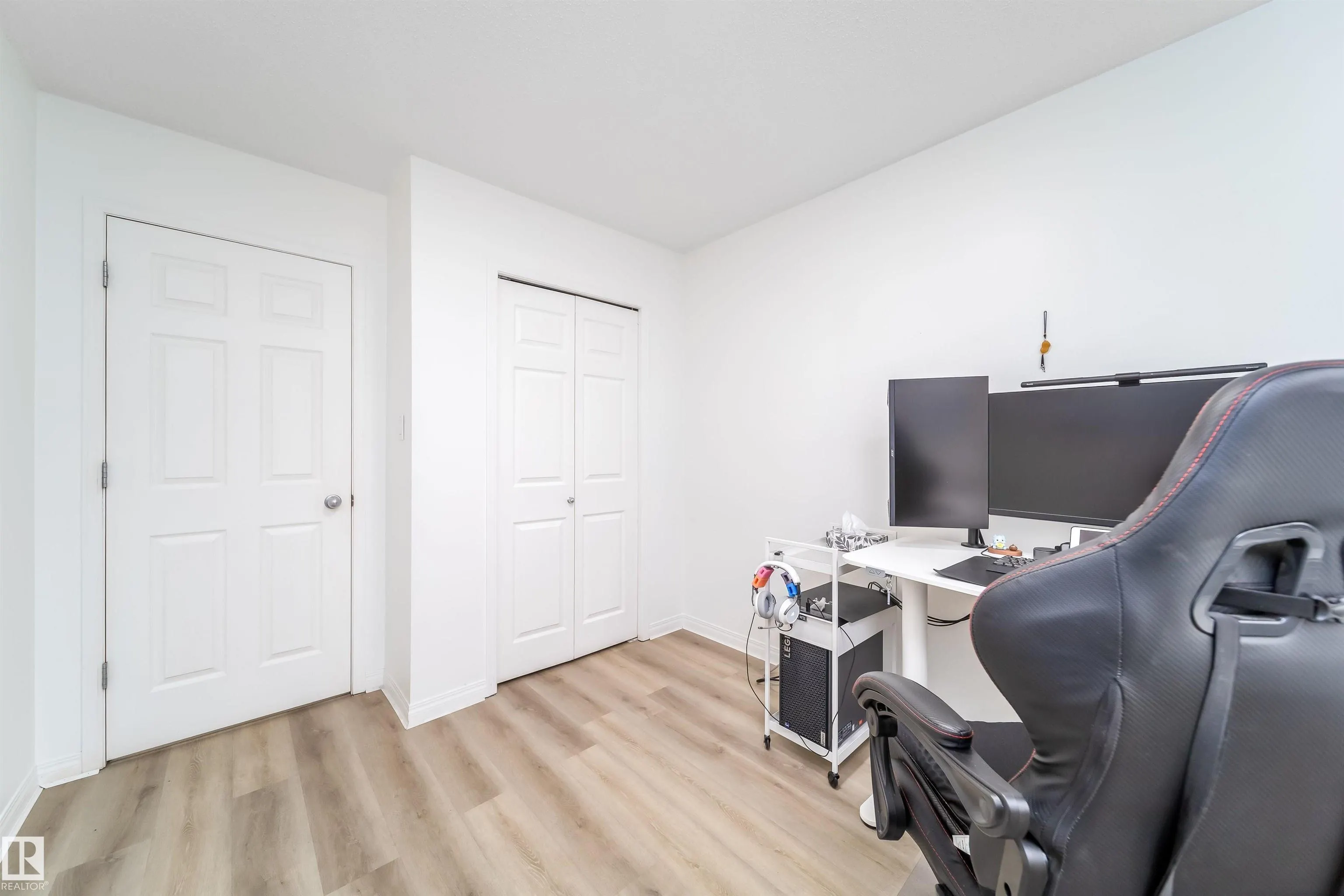 130 Hyndman Crescent