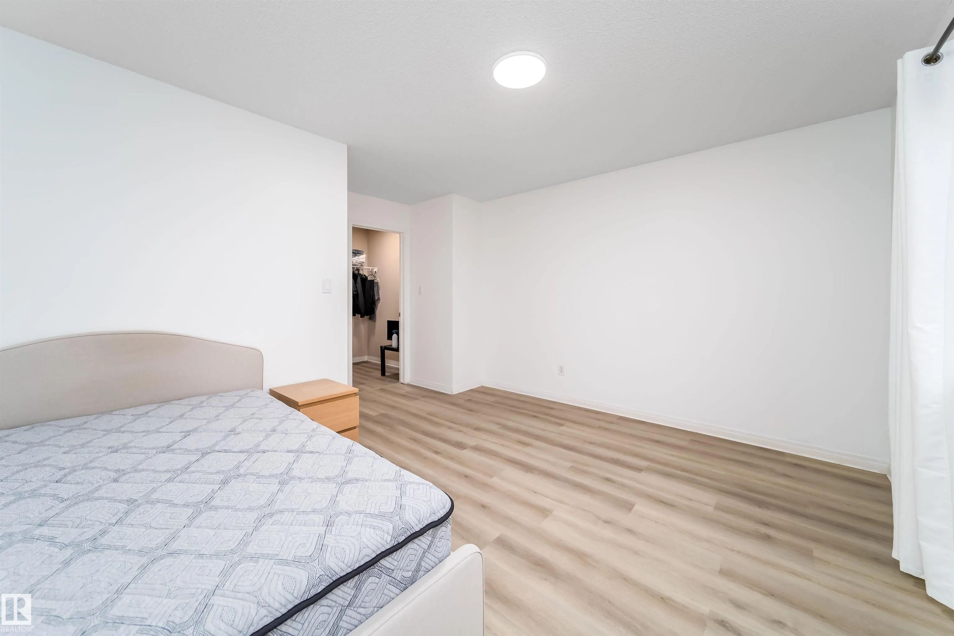 130 Hyndman Crescent