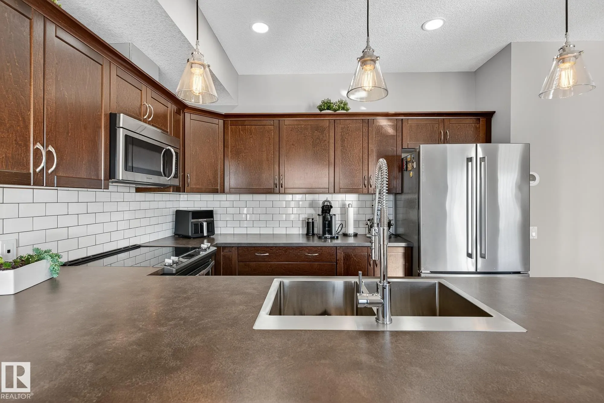 7293 SOUTH TERWILLEGAR Drive