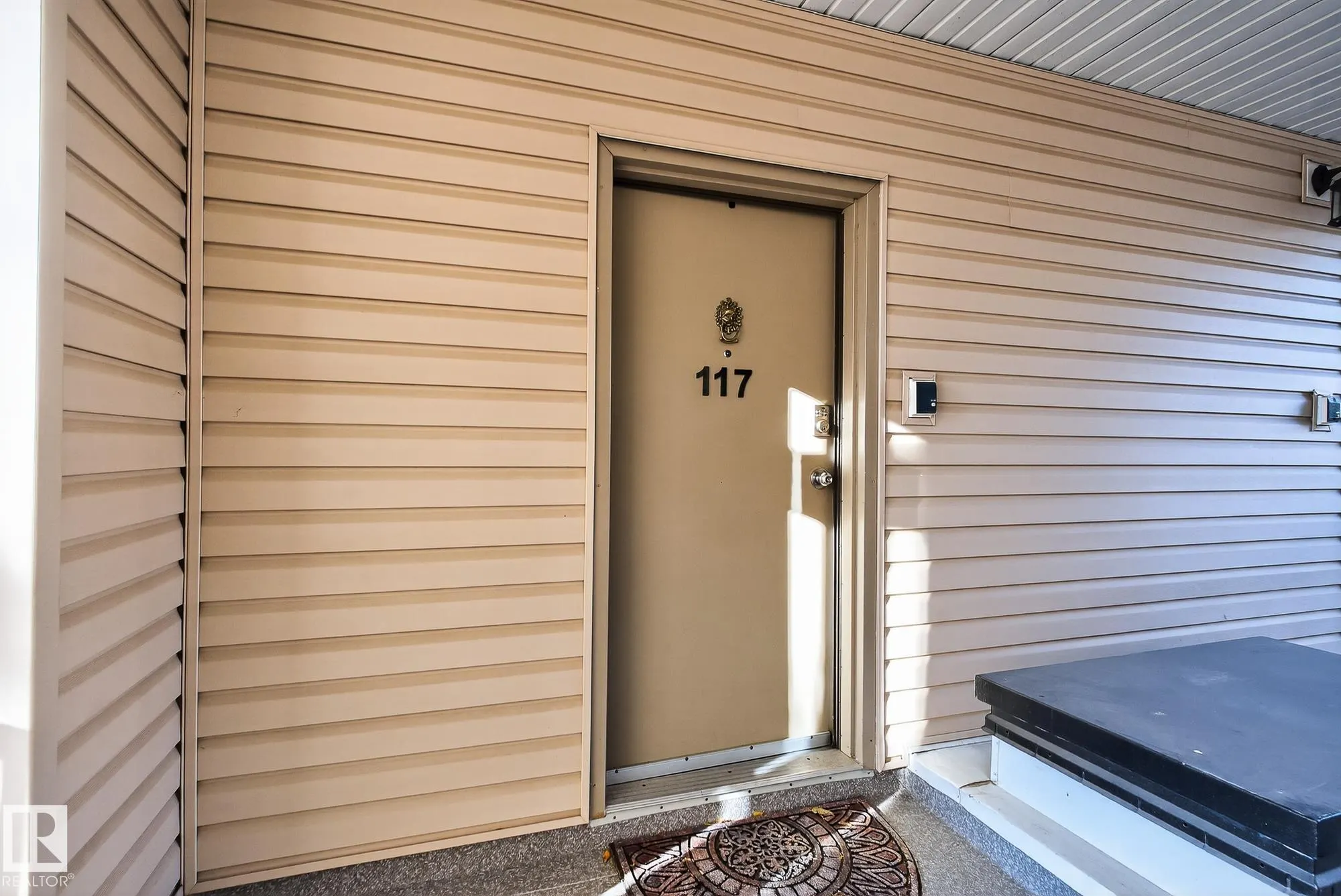 7293 SOUTH TERWILLEGAR Drive