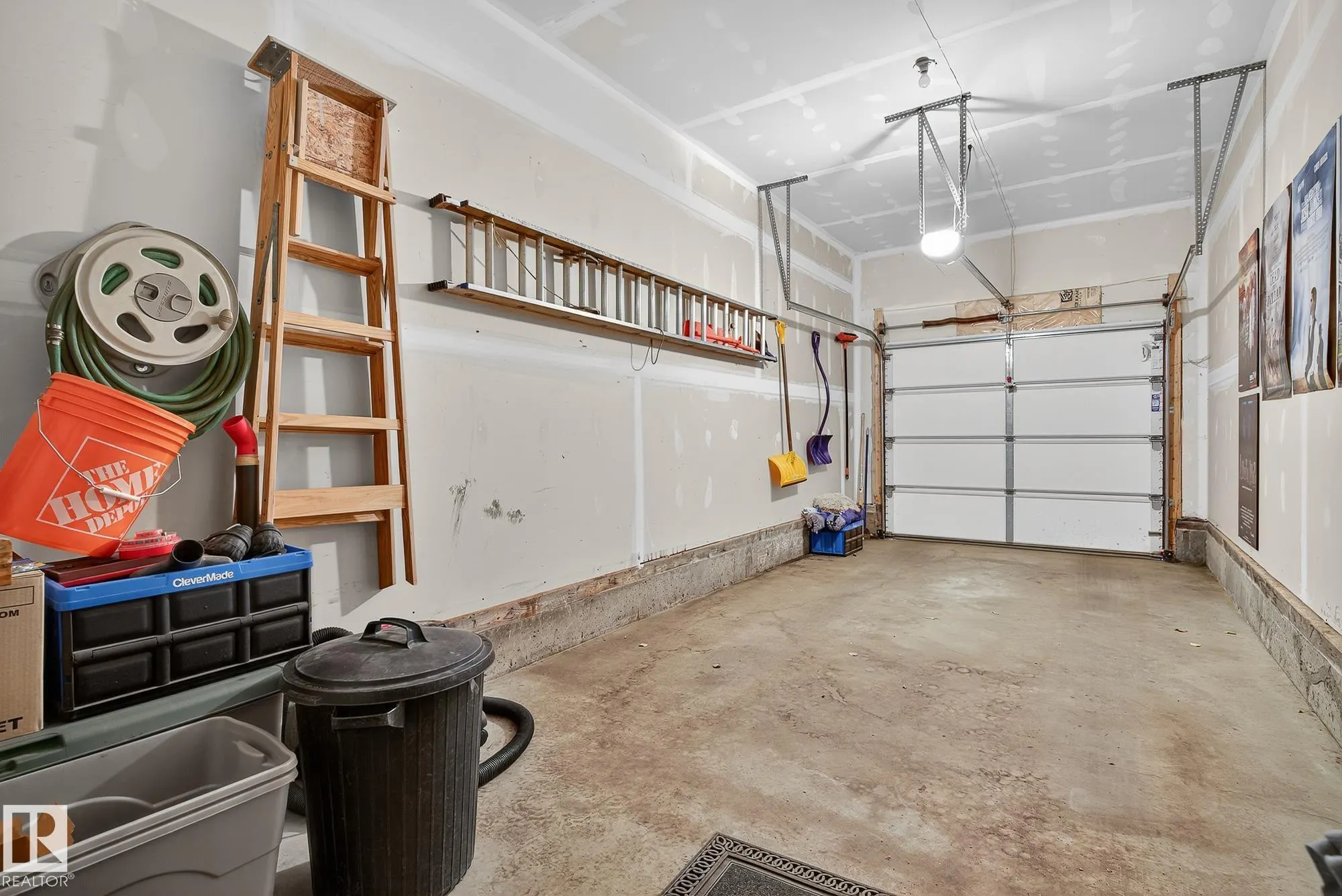 7293 SOUTH TERWILLEGAR Drive