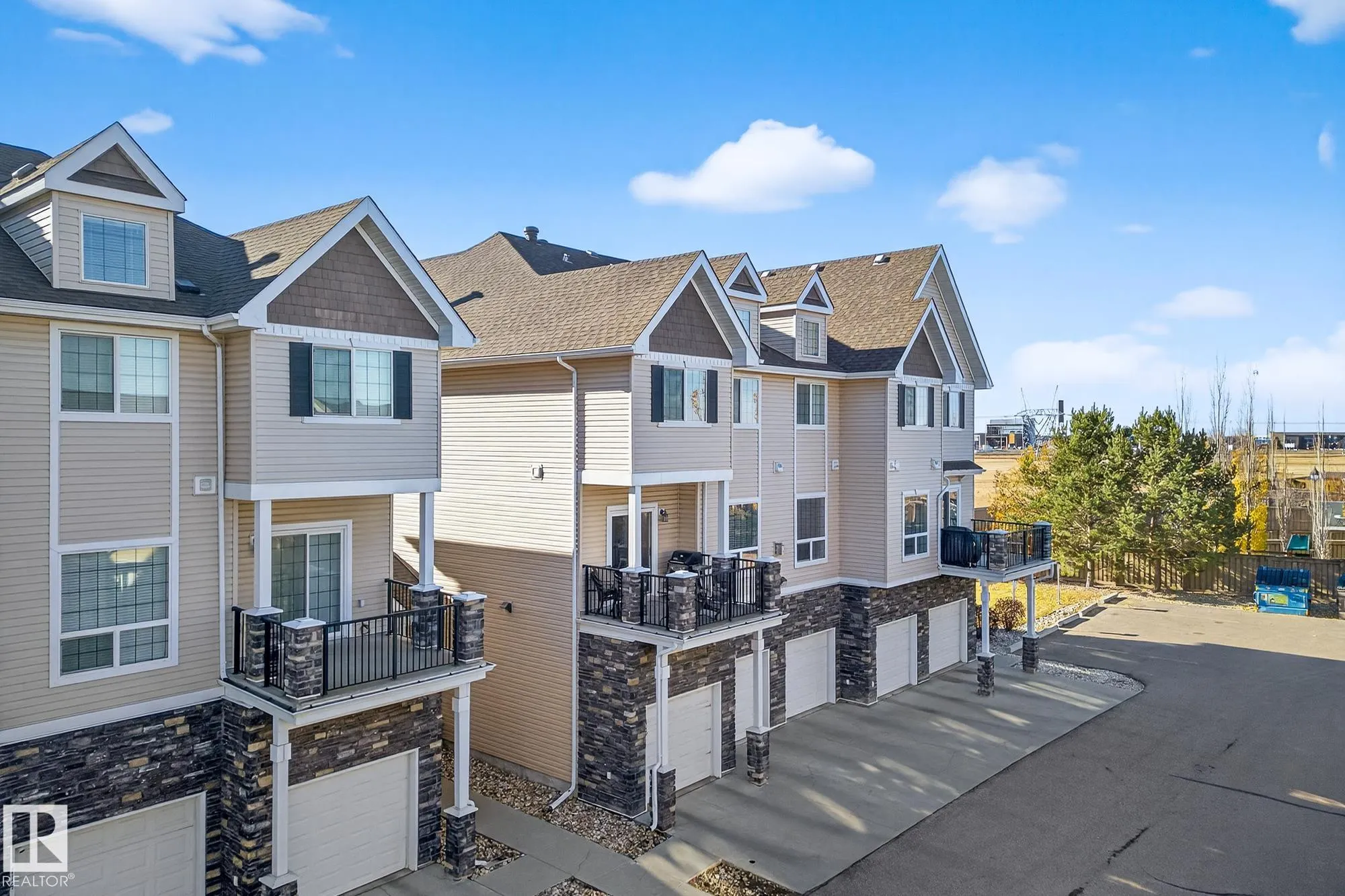 7293 SOUTH TERWILLEGAR Drive