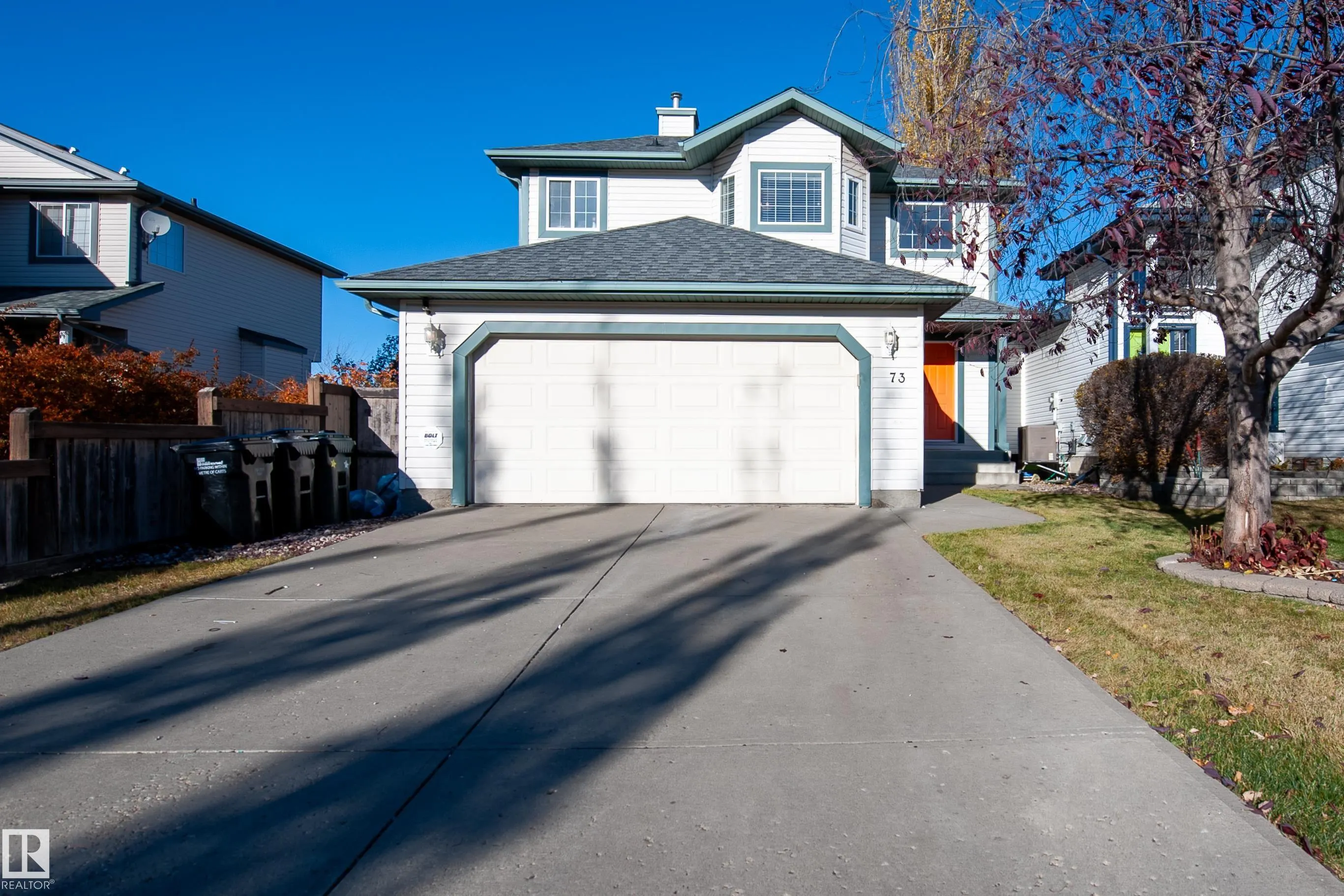 73 SUNFLOWER Crescent