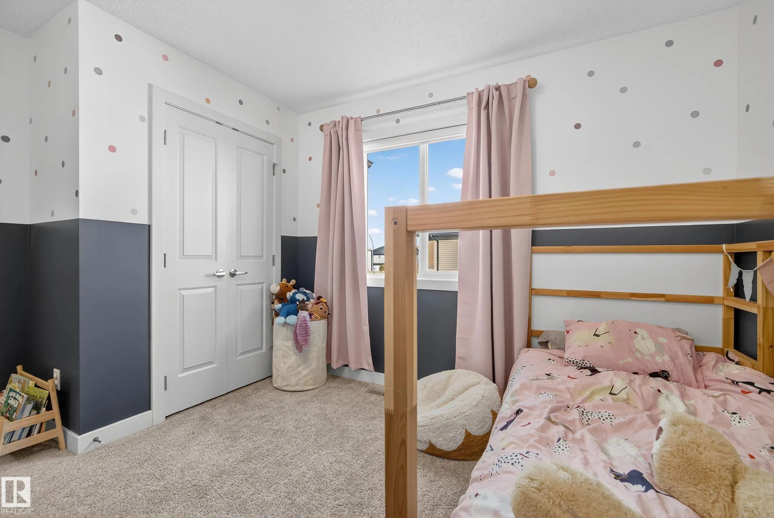 1374 SECORD LANDING Landing