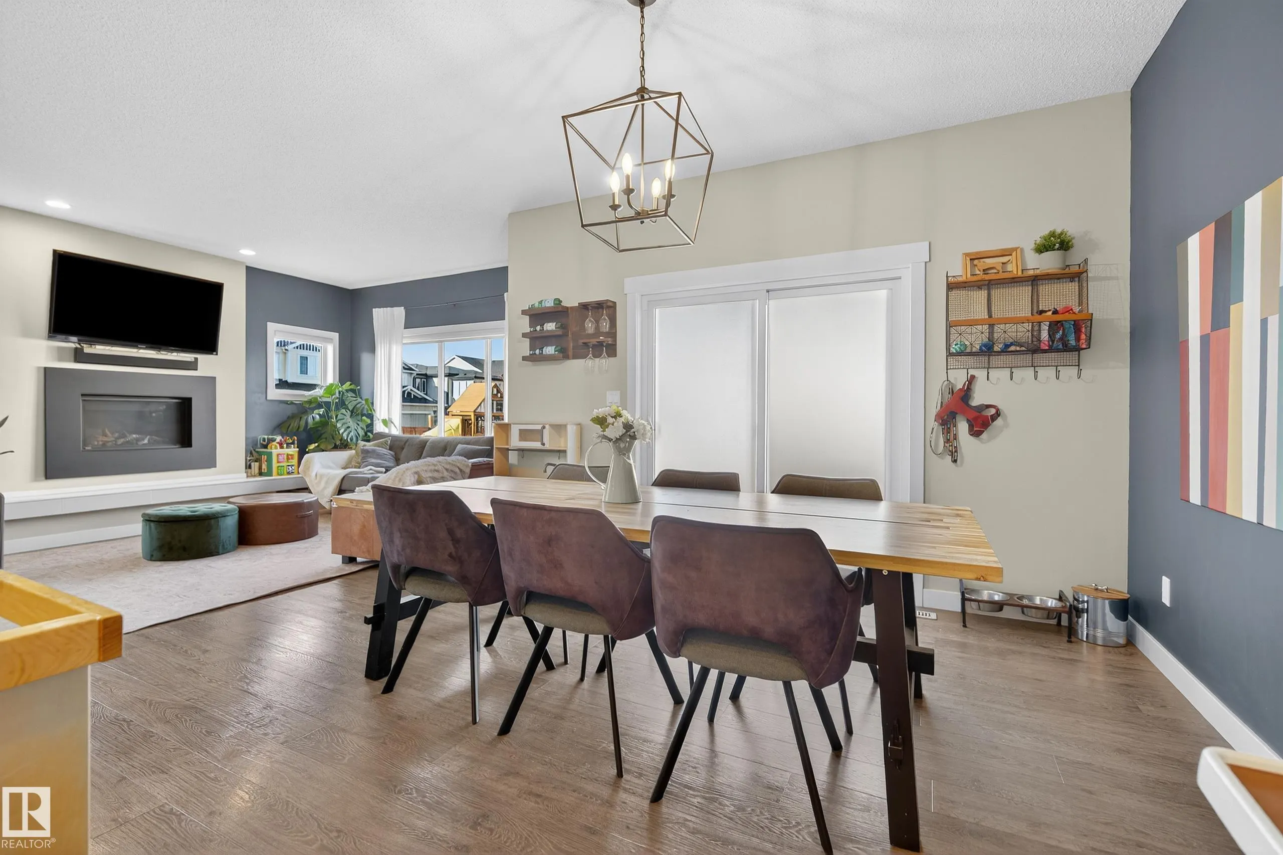 1374 SECORD LANDING Landing