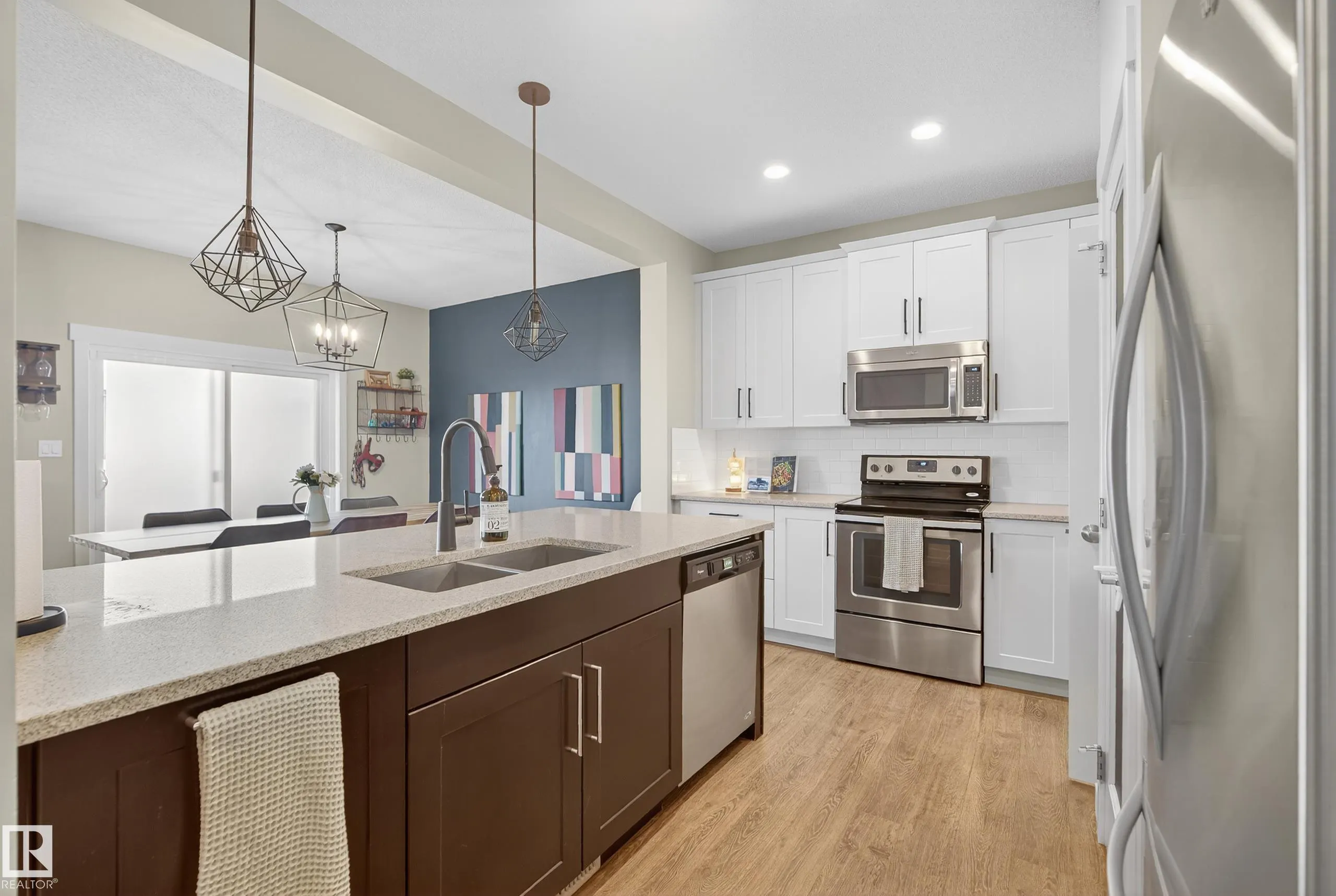 1374 SECORD LANDING Landing