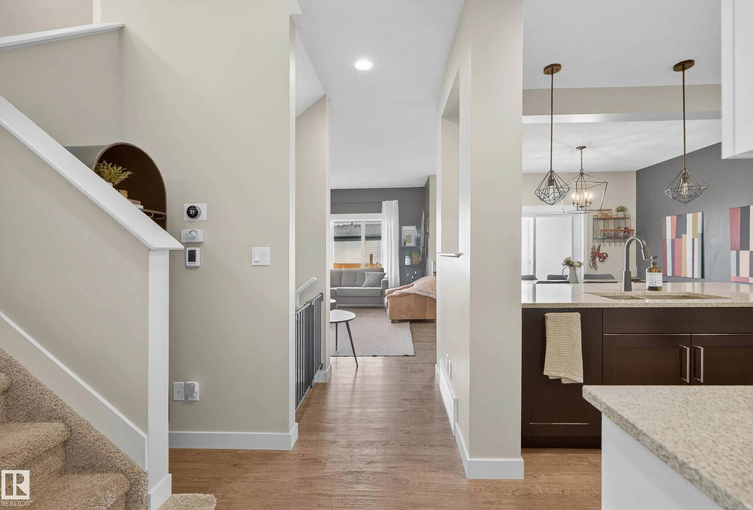 1374 SECORD LANDING Landing