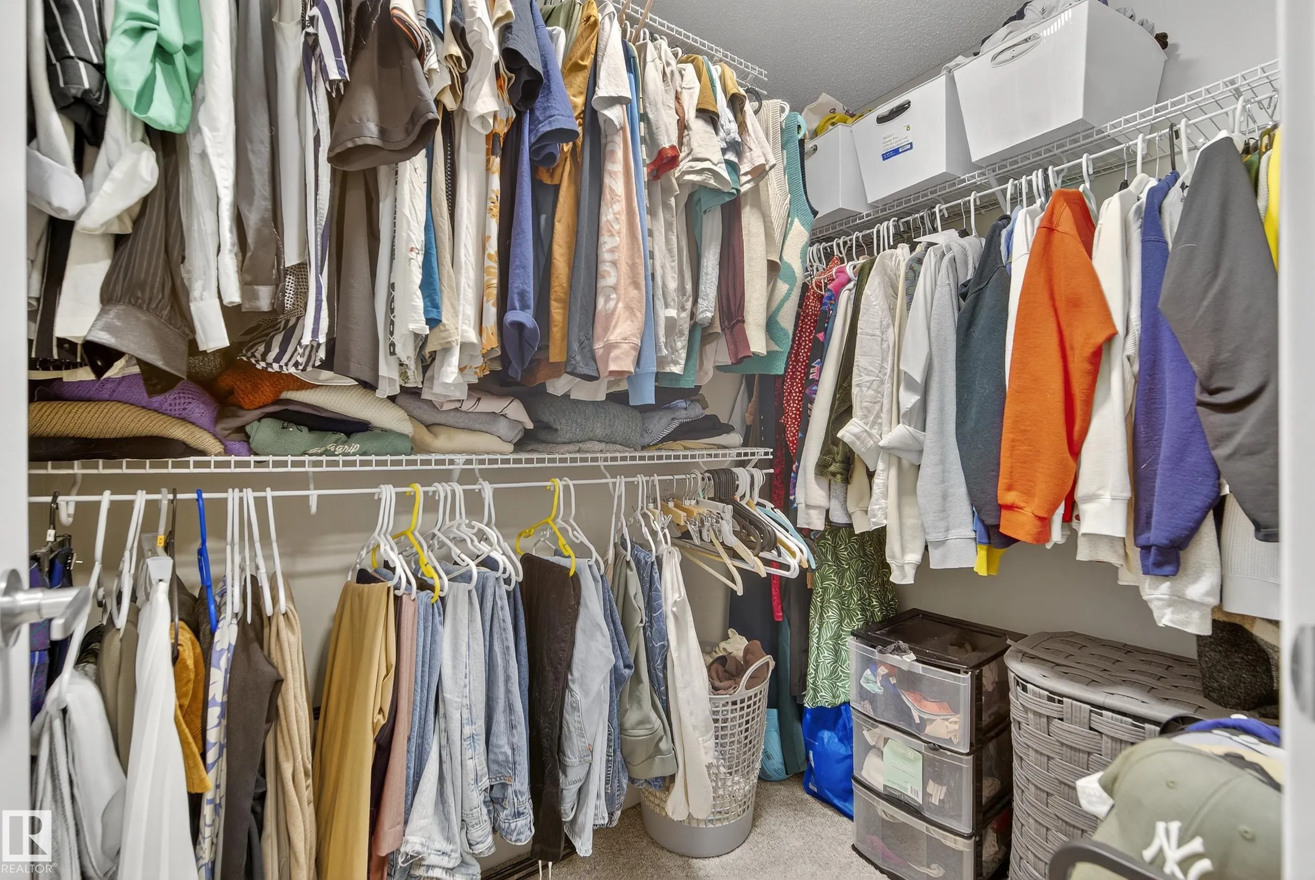 1374 SECORD LANDING Landing