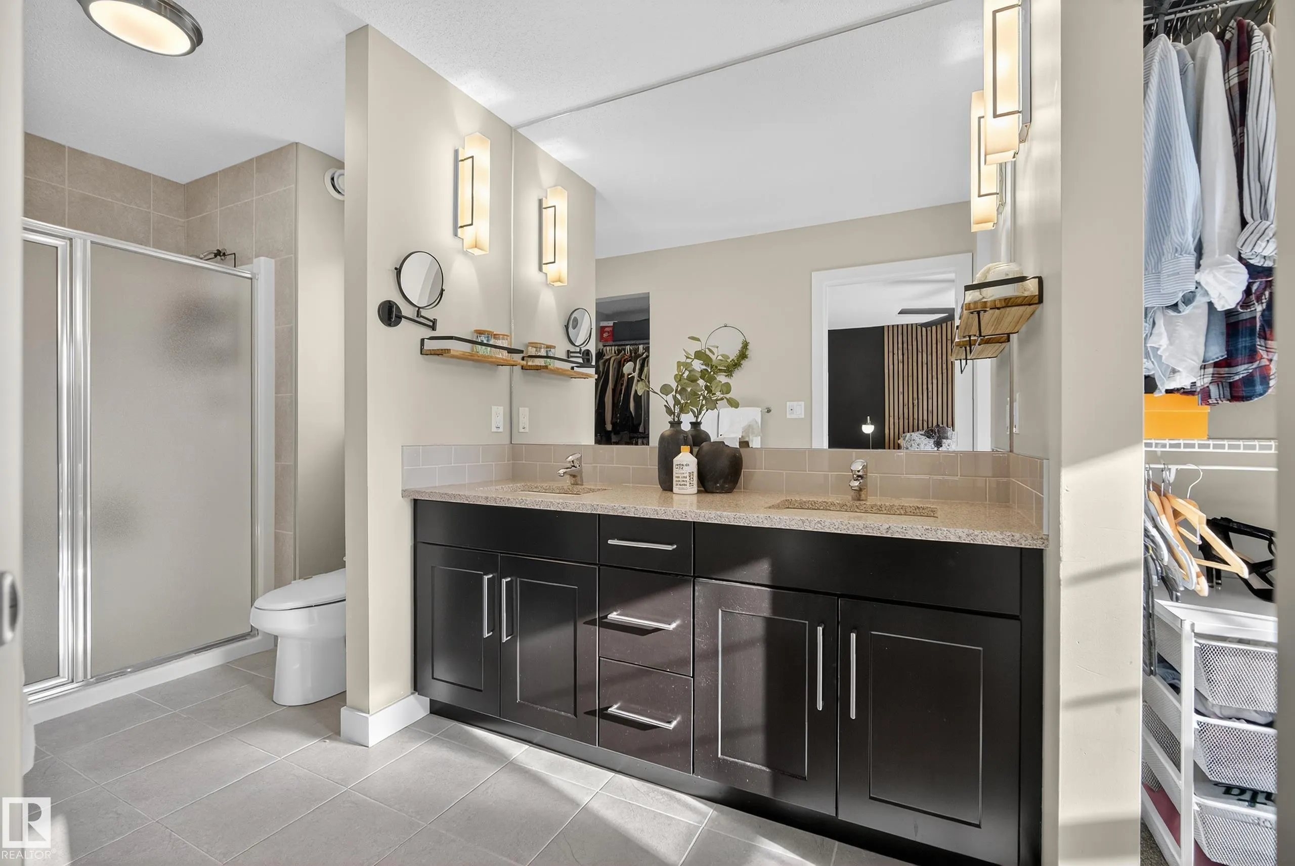 1374 SECORD LANDING Landing