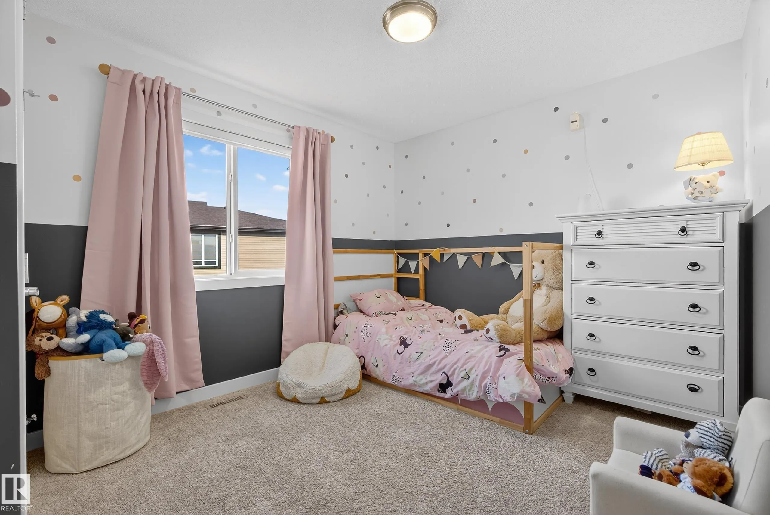 1374 SECORD LANDING Landing