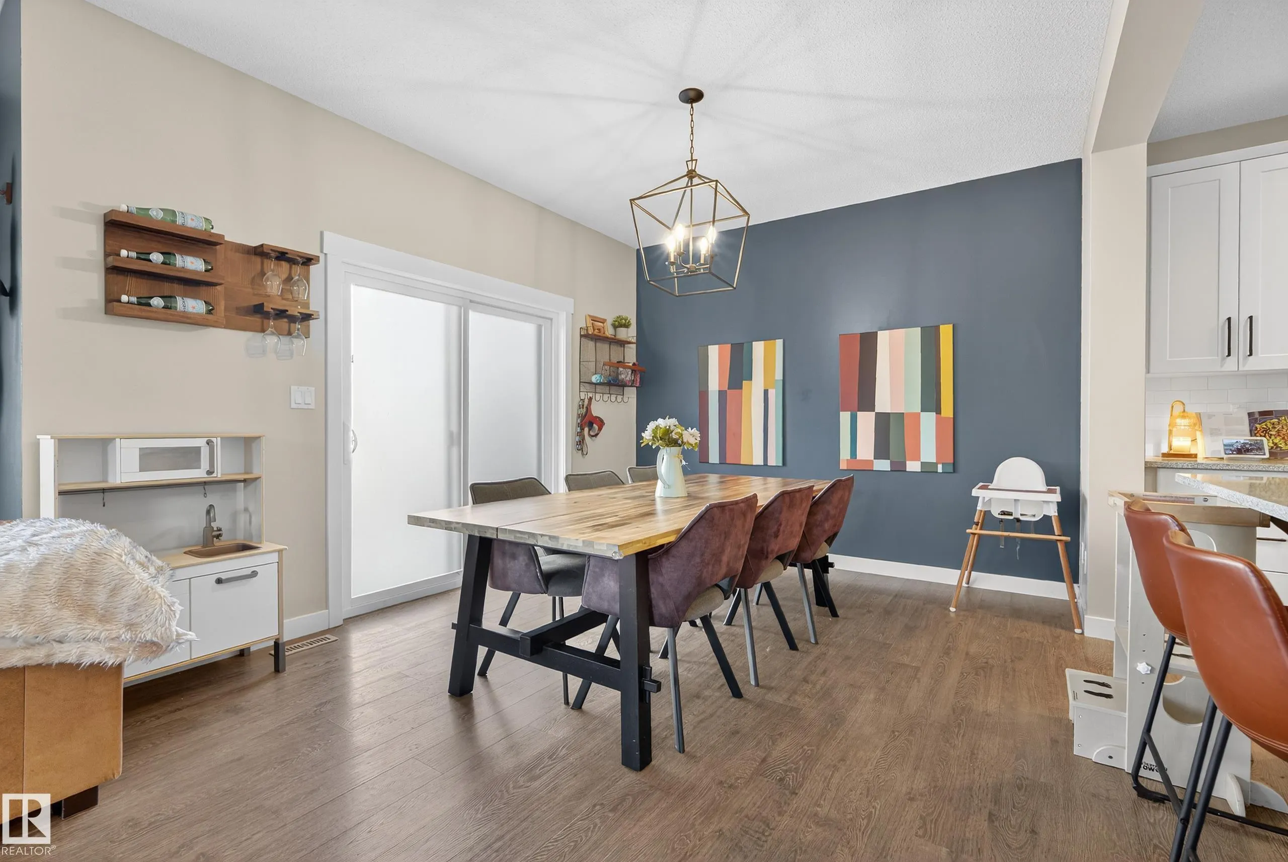 1374 SECORD LANDING Landing