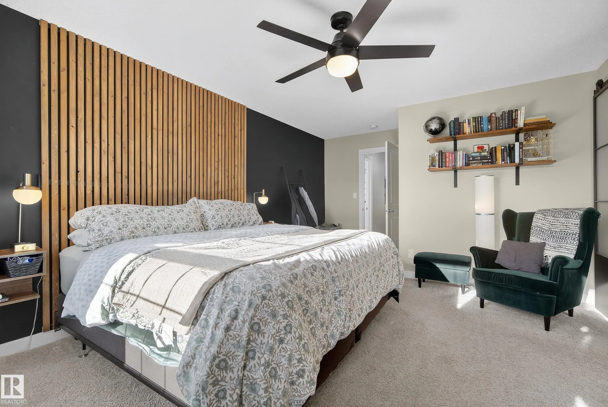 1374 SECORD LANDING Landing