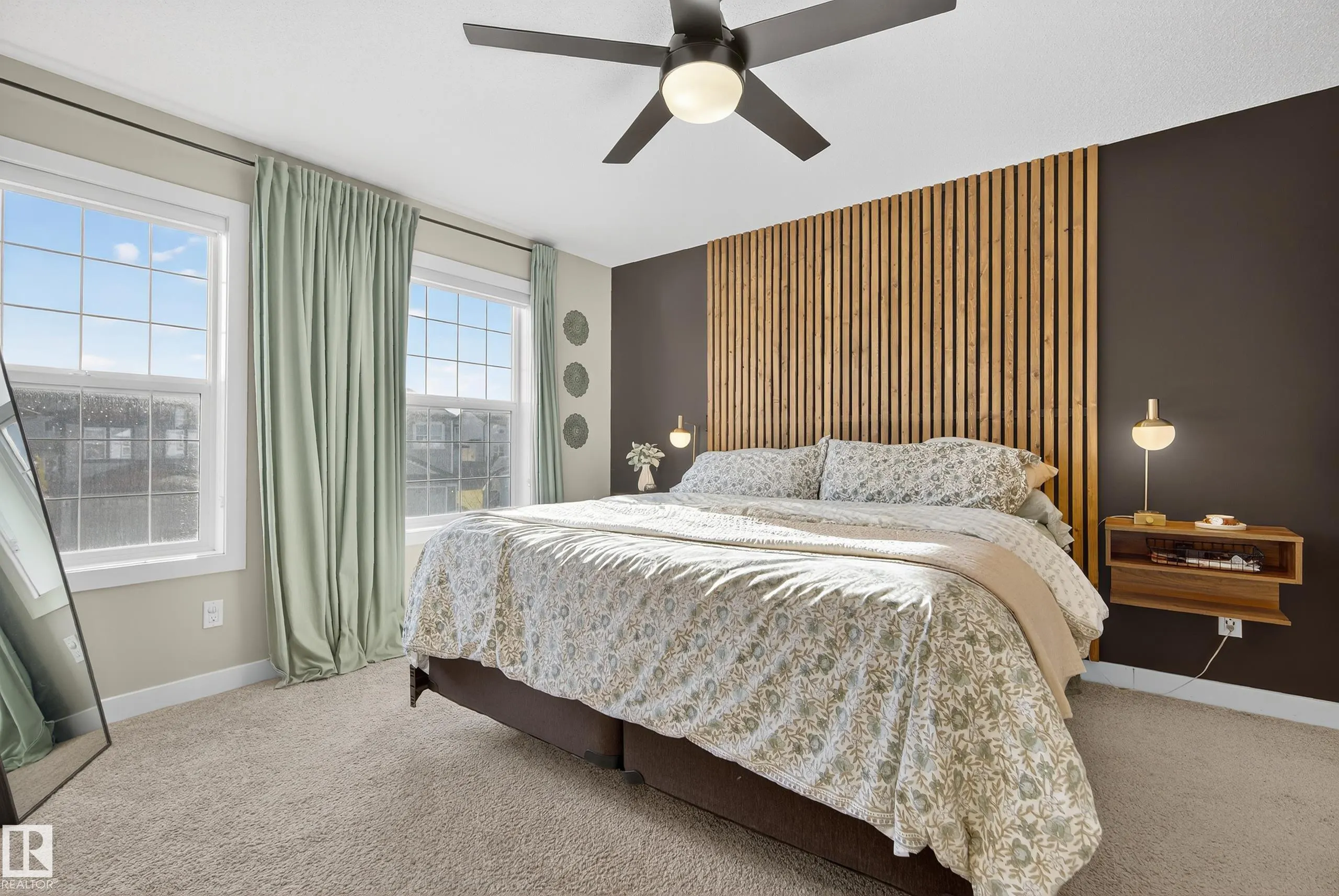 1374 SECORD LANDING Landing