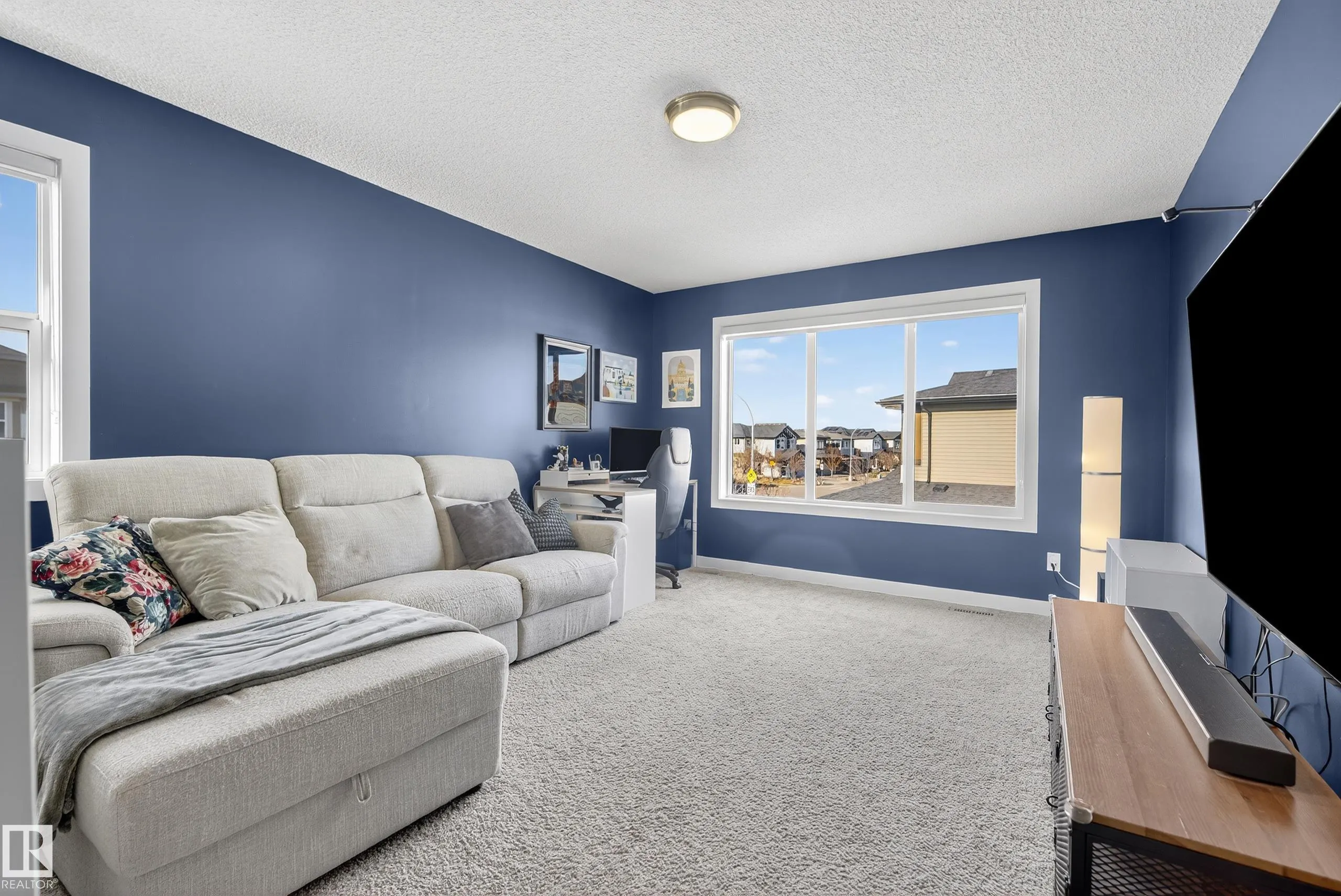 1374 SECORD LANDING Landing